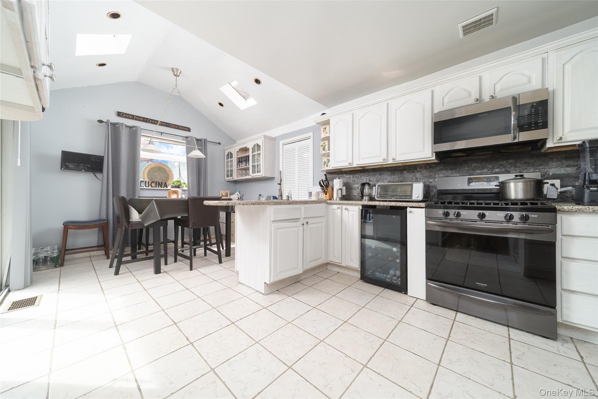 Single Family Francis Lewis  Queens, NY 11432, MLS-969876-11