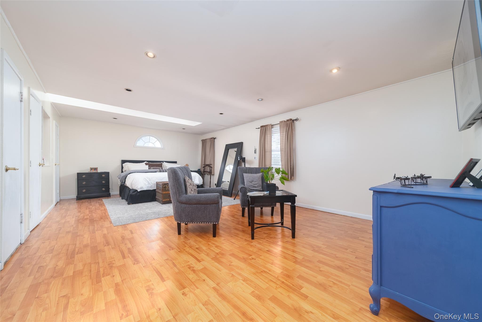 Single Family Francis Lewis  Queens, NY 11432, MLS-969876-20