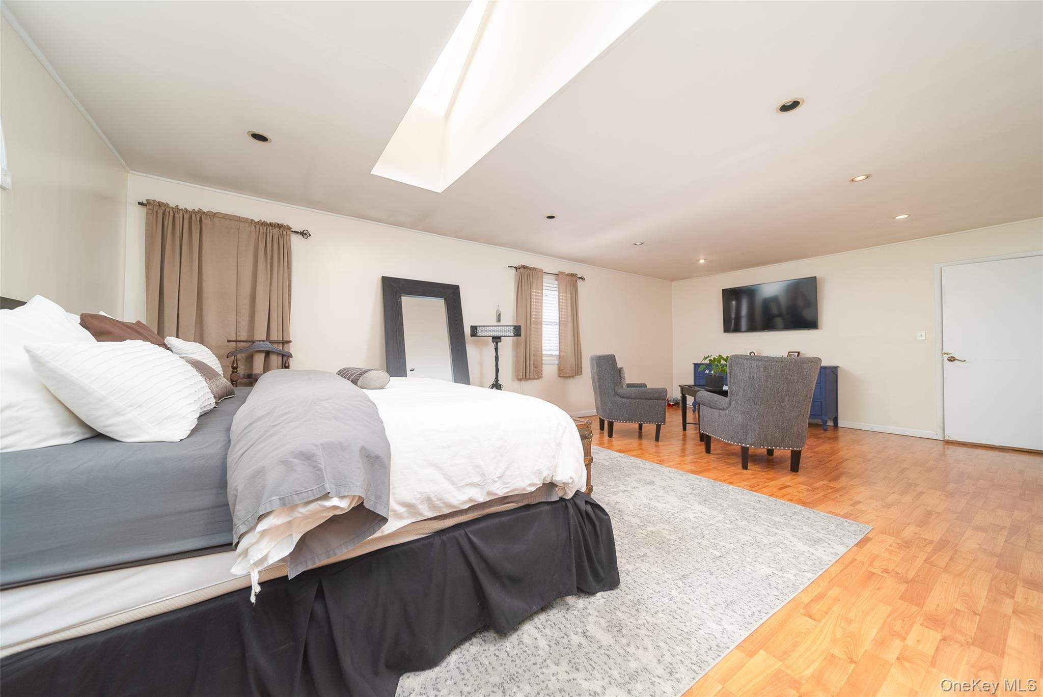 Single Family Francis Lewis  Queens, NY 11432, MLS-969876-21