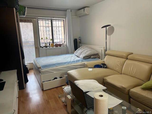 Condo 34th  Queens, NY 11354, MLS-969880-4