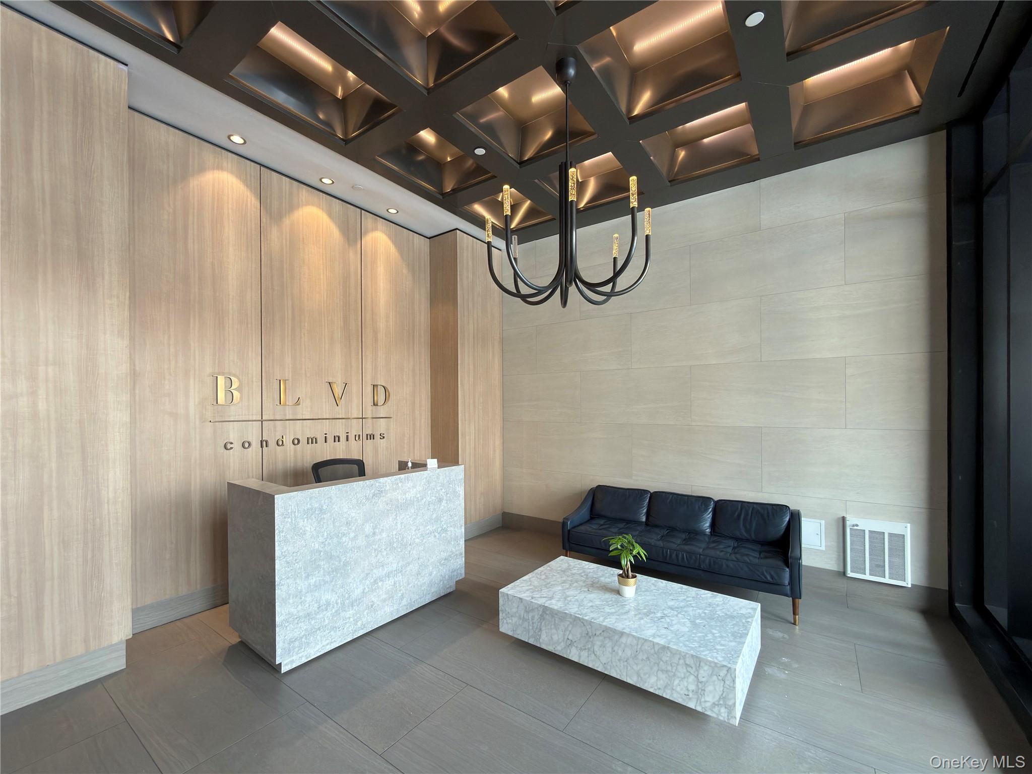 Condo Queens  Queens, NY 11375, MLS-969883-16