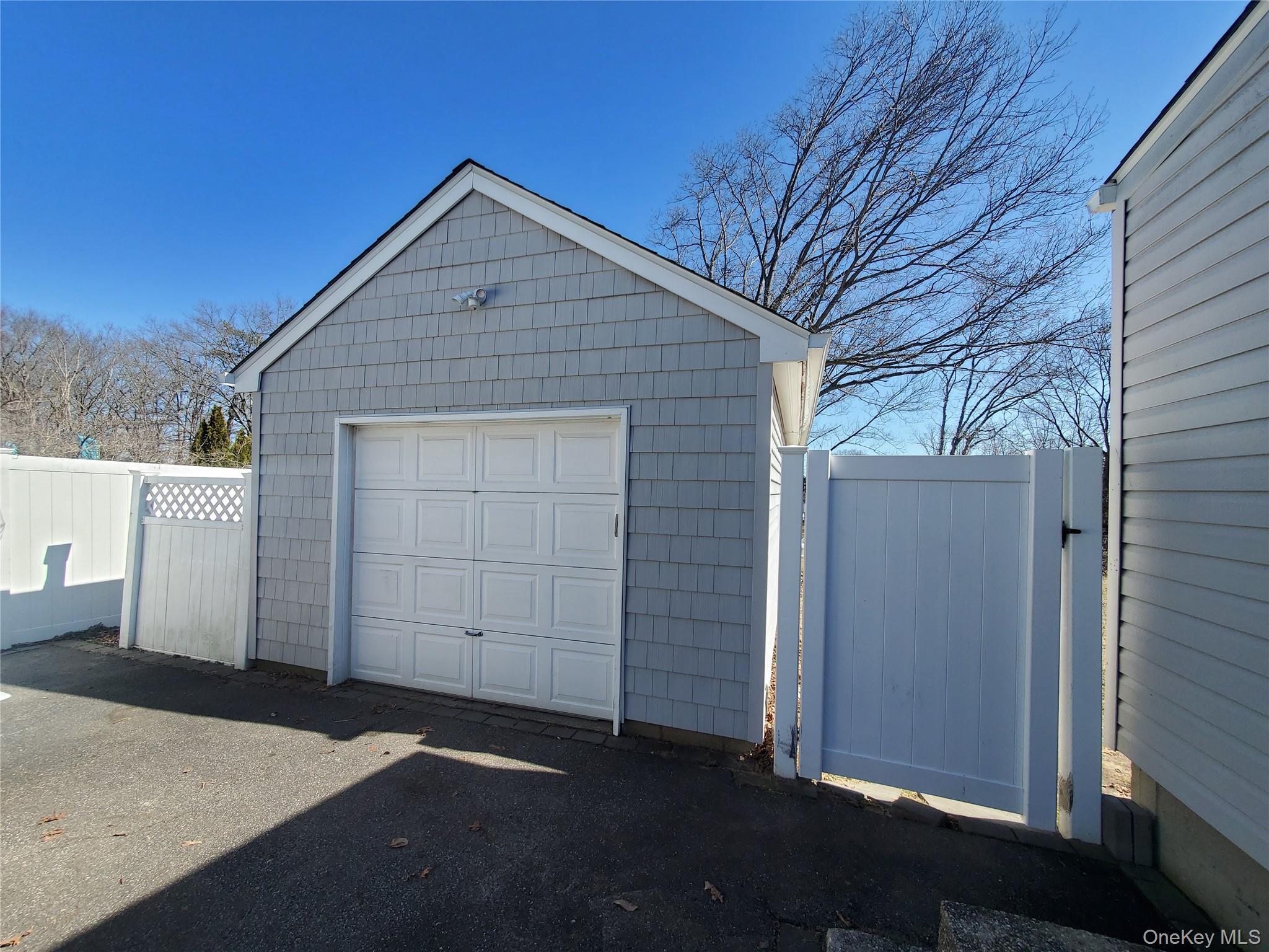 Single Family Fawn  Suffolk County, NY 11720, MLS-969884-3