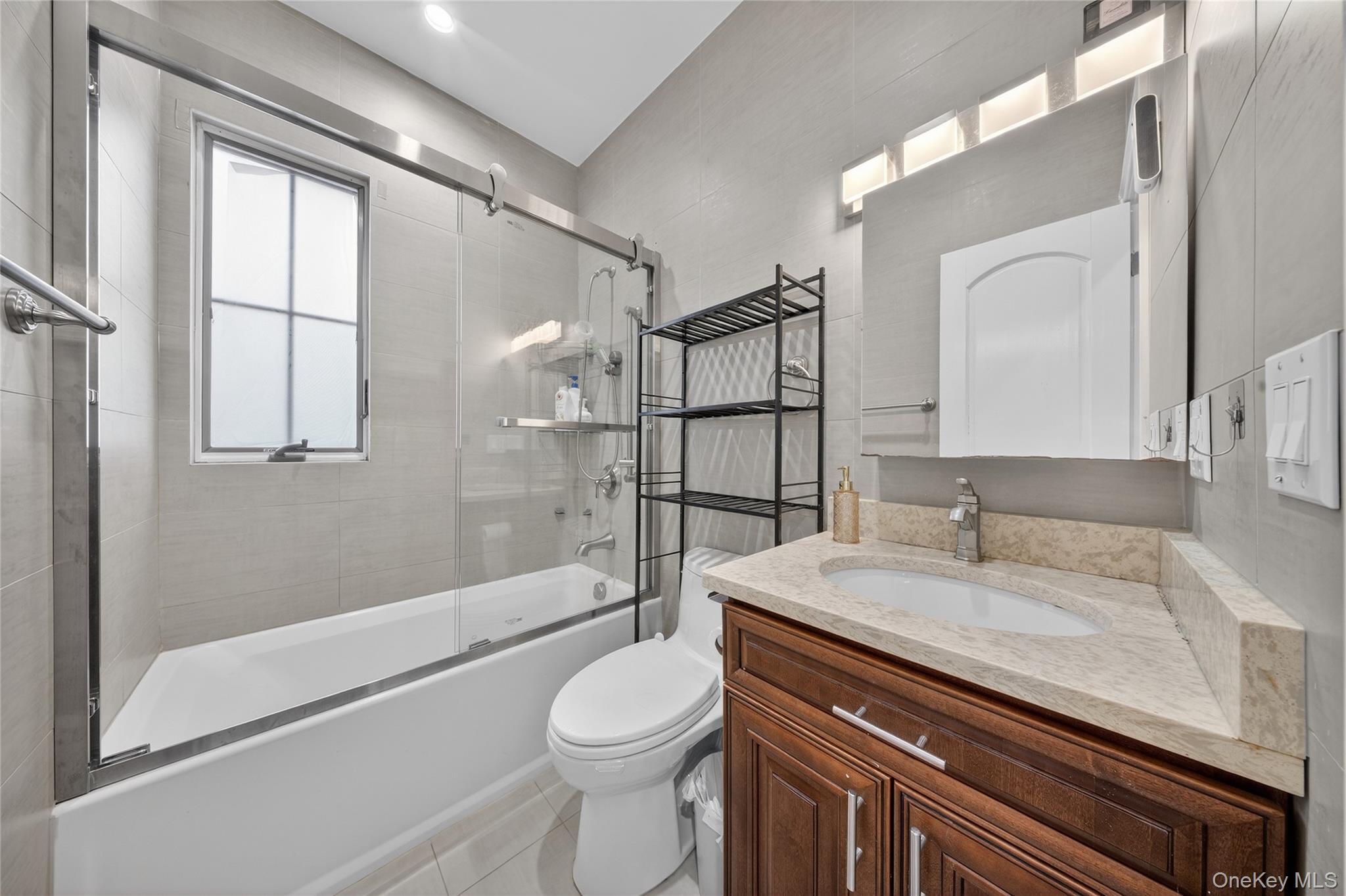 Single Family 26th  Queens, NY 11354, MLS-969888-22