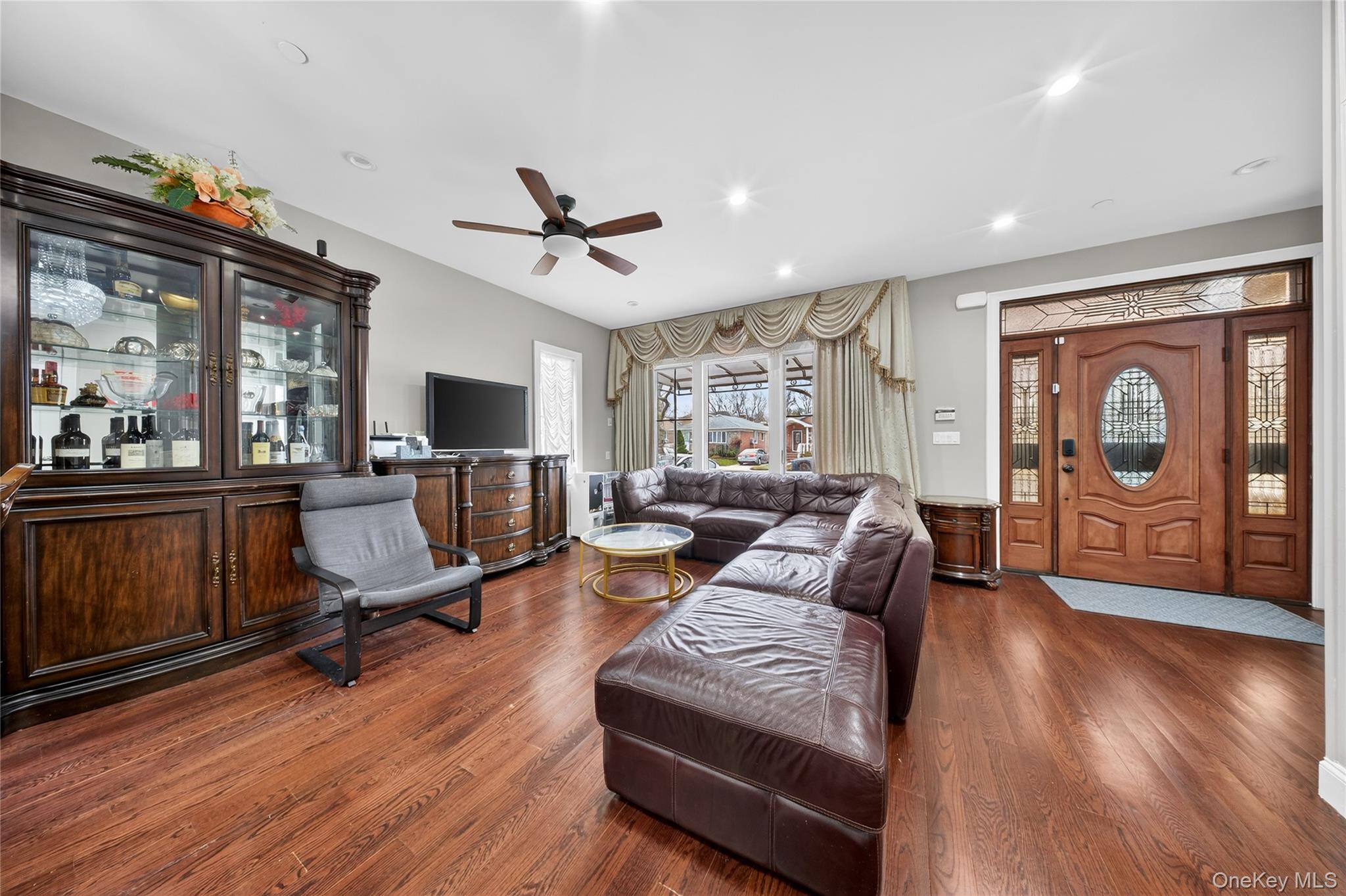 Single Family 26th  Queens, NY 11354, MLS-969888-7