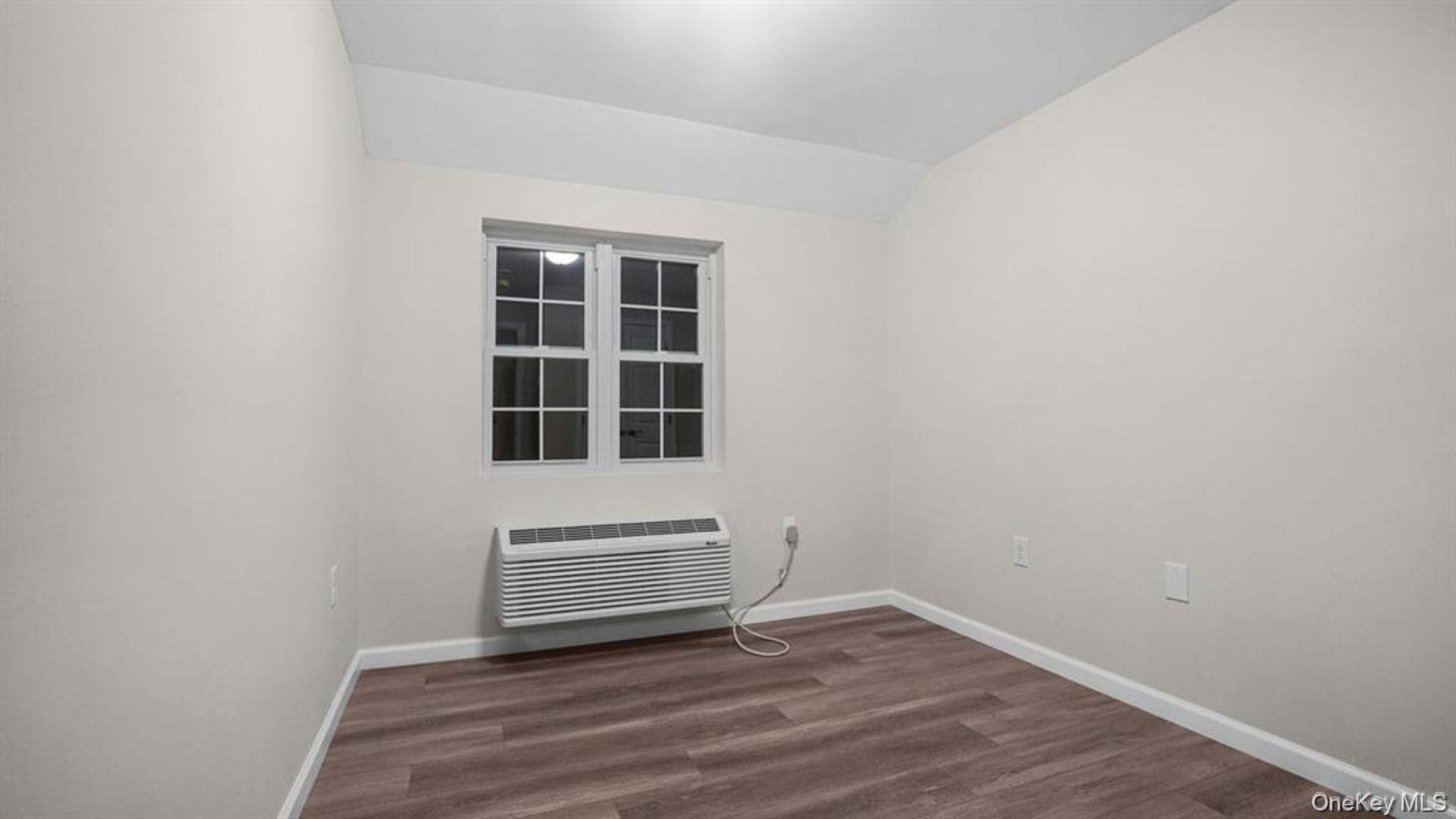 Single Family 229th  Bronx, NY 10466, MLS-969897-17