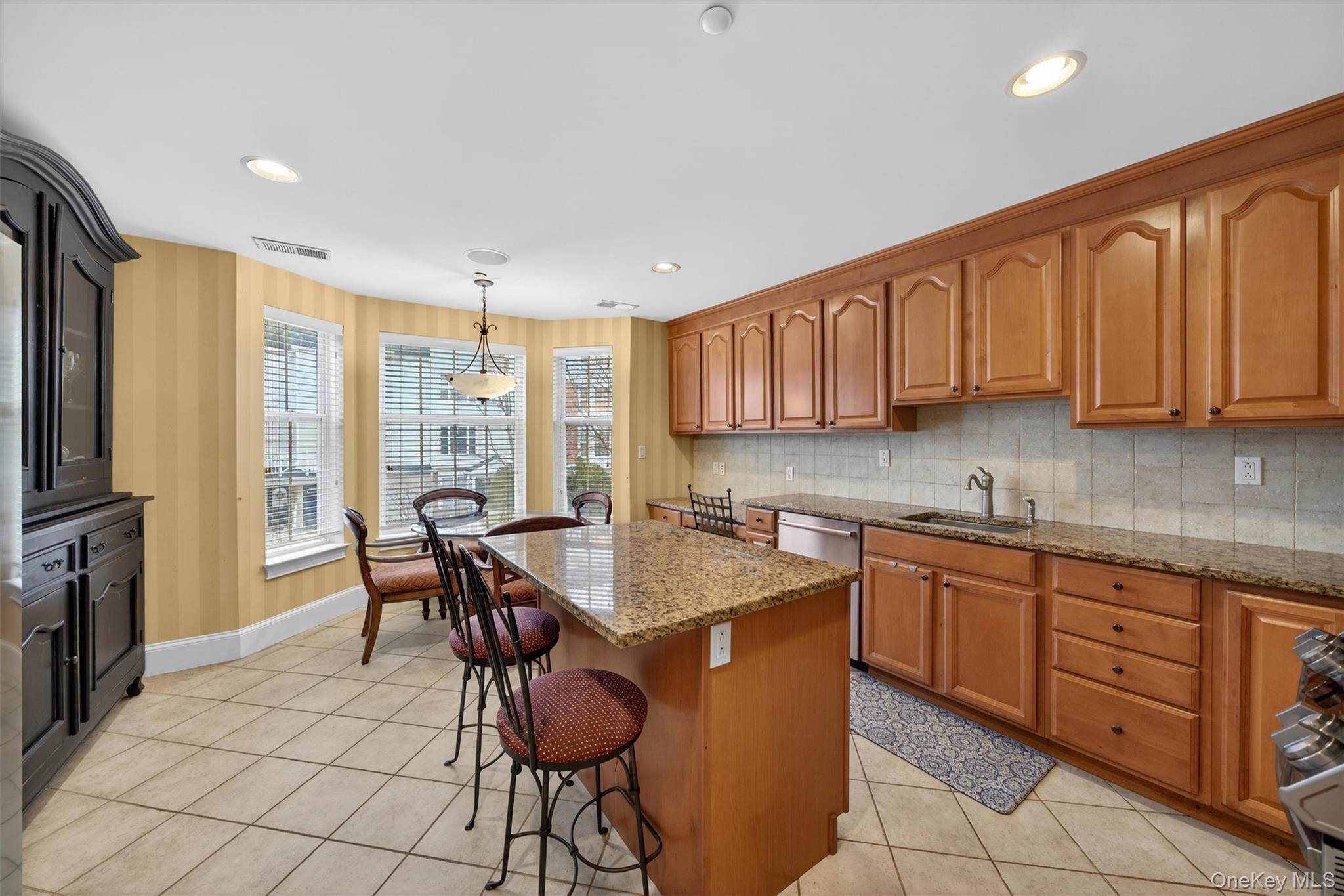 Condo Harbor Pointe  Rockland County, NY 10927, MLS-969903-18