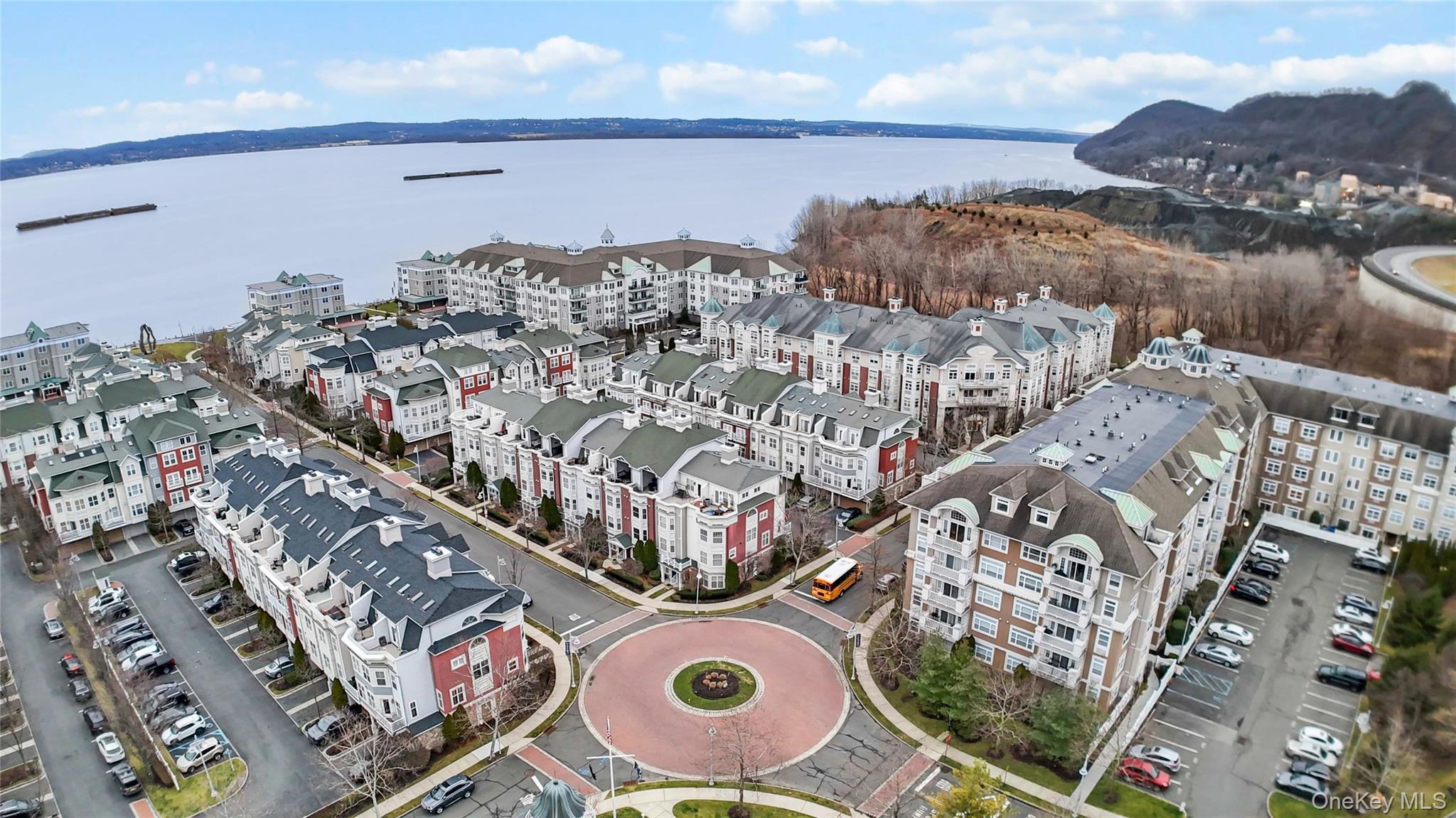 Condo Harbor Pointe  Rockland County, NY 10927, MLS-969903-47