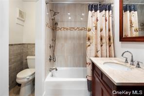 Coop Canterbury  Nassau County, NY 11021, MLS-969905-20