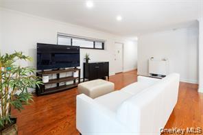 Coop Canterbury  Nassau County, NY 11021, MLS-969905-6