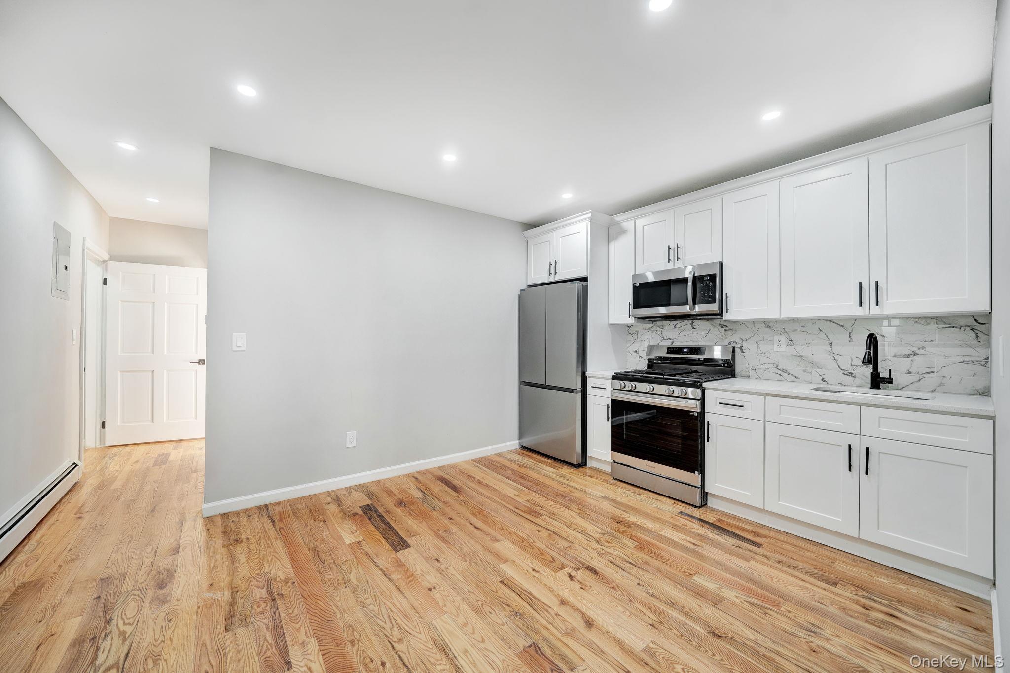 Single Family 200th  Queens, NY 11412, MLS-969919-6