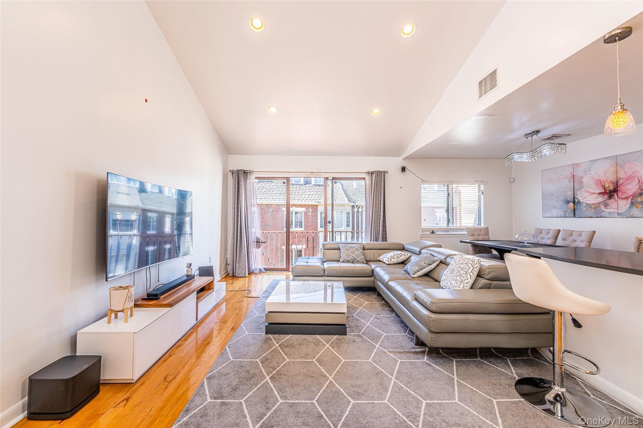 Condo Riviera  Queens, NY 11356, MLS-969928-5