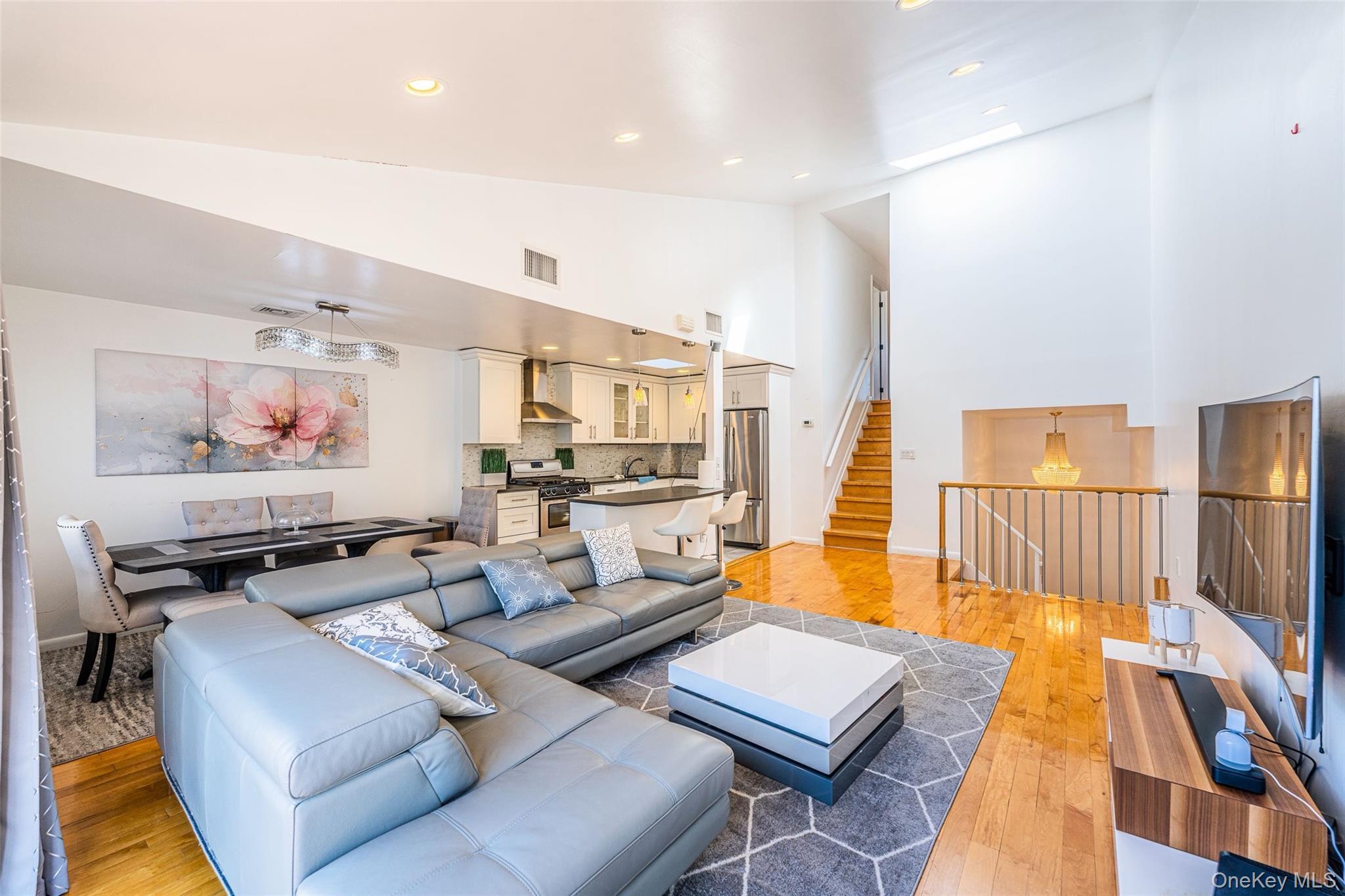 Condo Riviera  Queens, NY 11356, MLS-969928-6