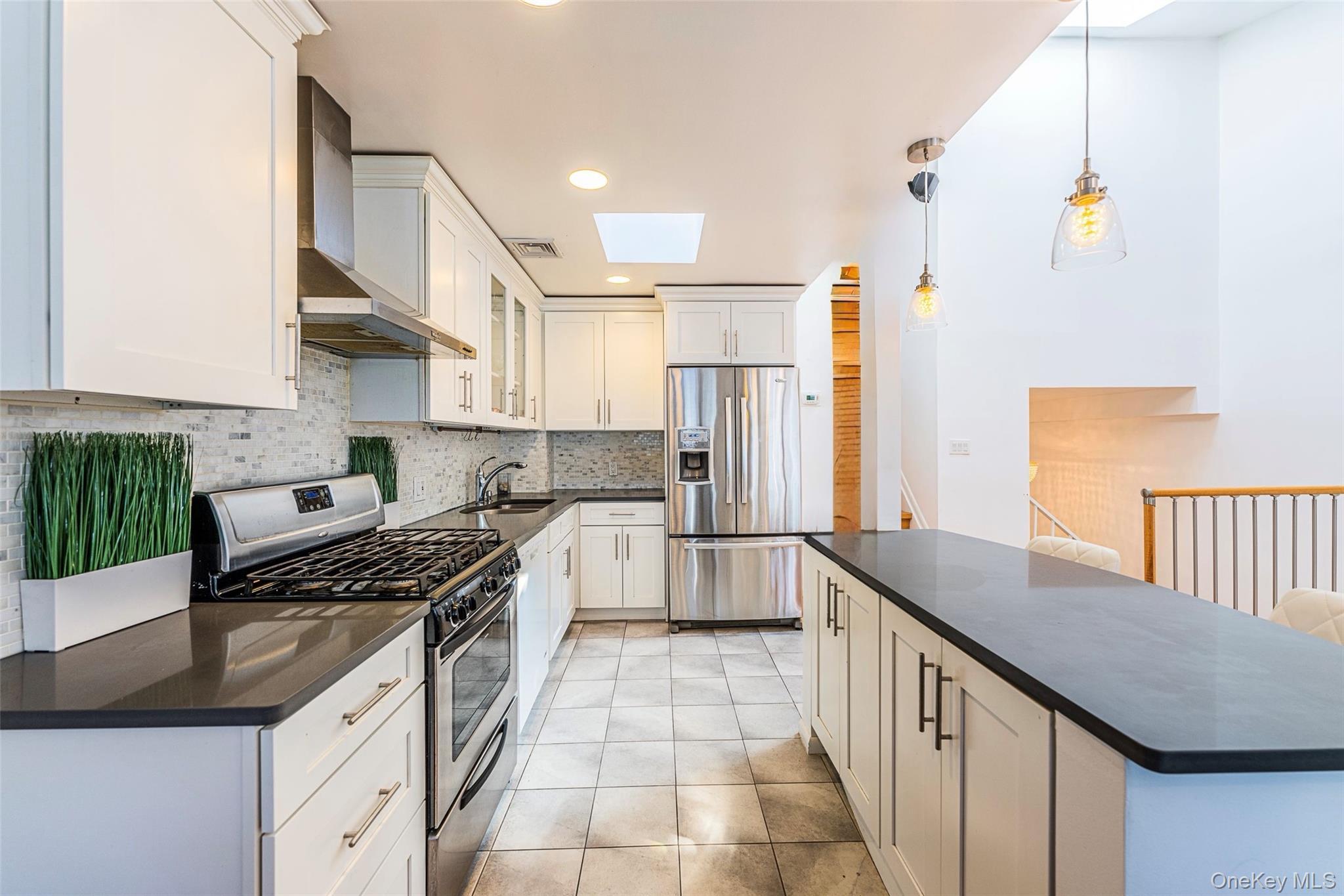 Condo Riviera  Queens, NY 11356, MLS-969928-8