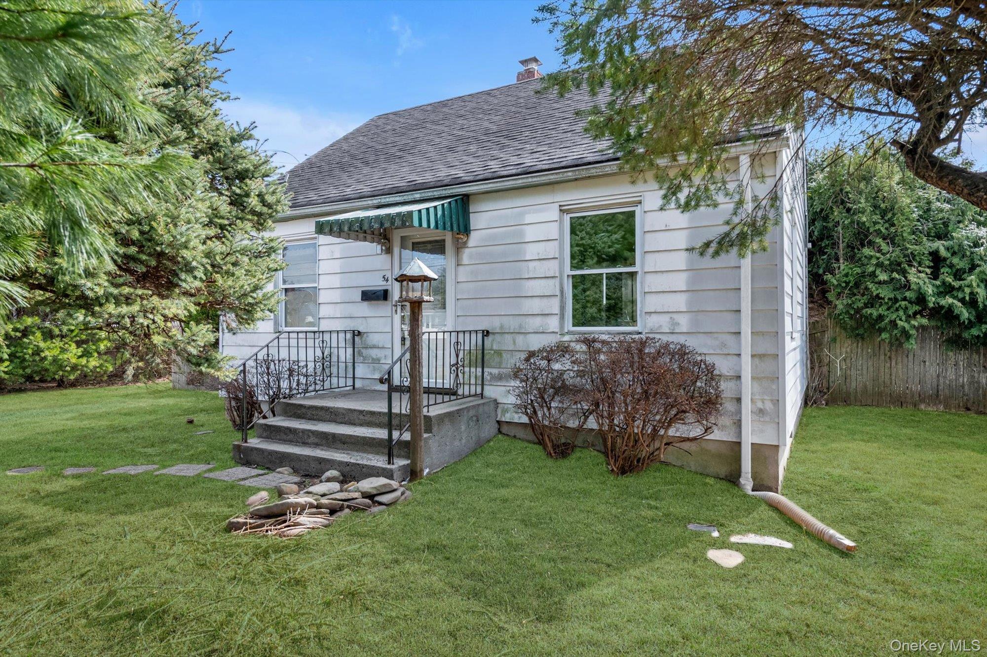 Single Family Garfield  Suffolk County, NY 11731, MLS-969944-27
