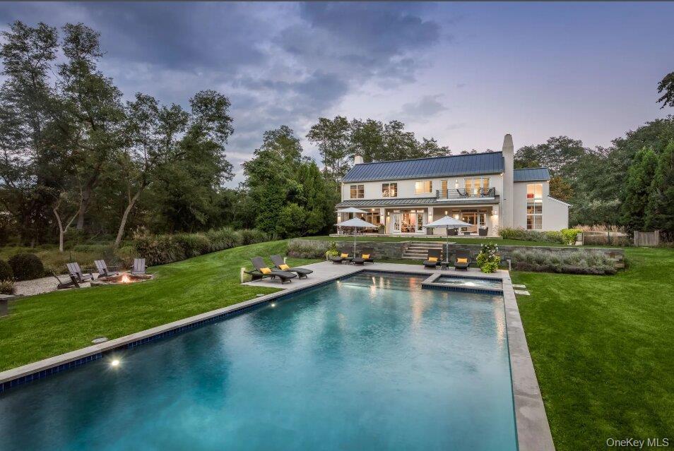 Single Family Ezekills Hollow  Suffolk County, NY 11963, MLS-969949-3