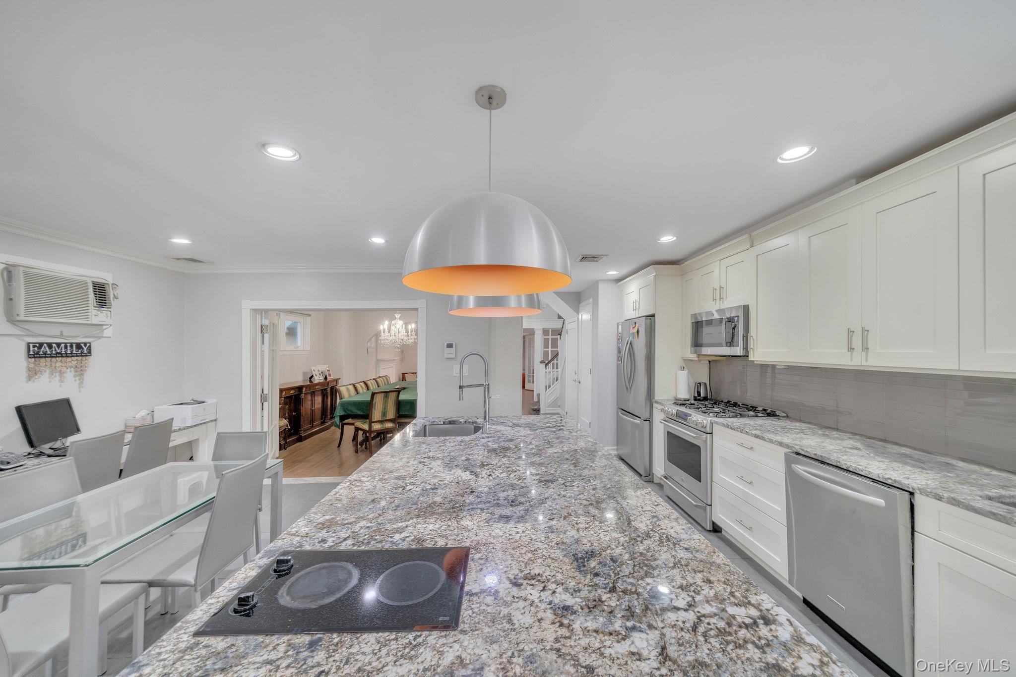 Single Family Metropolitan  Queens, NY 11415, MLS-969952-26