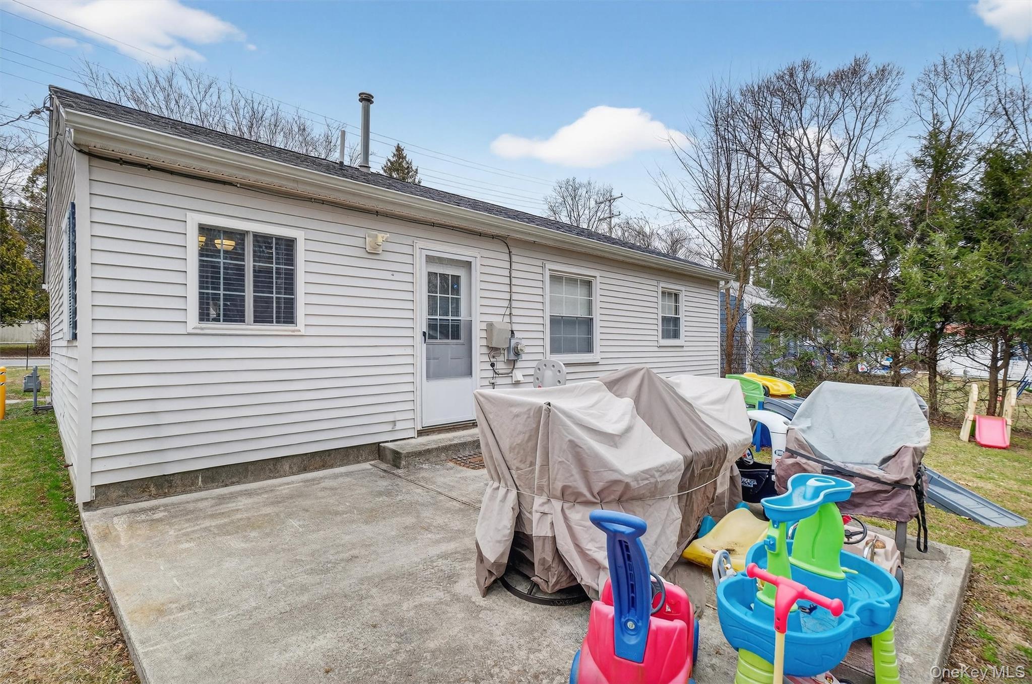 Single Family Van Wyck  Dutchess County, NY 12601, MLS-969956-17