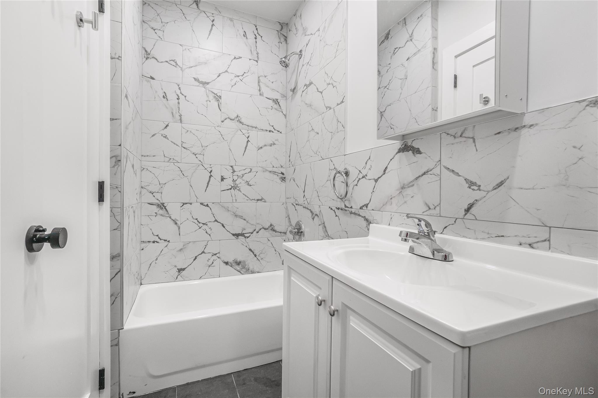 Single Family 77th  Queens, NY 11421, MLS-969957-16