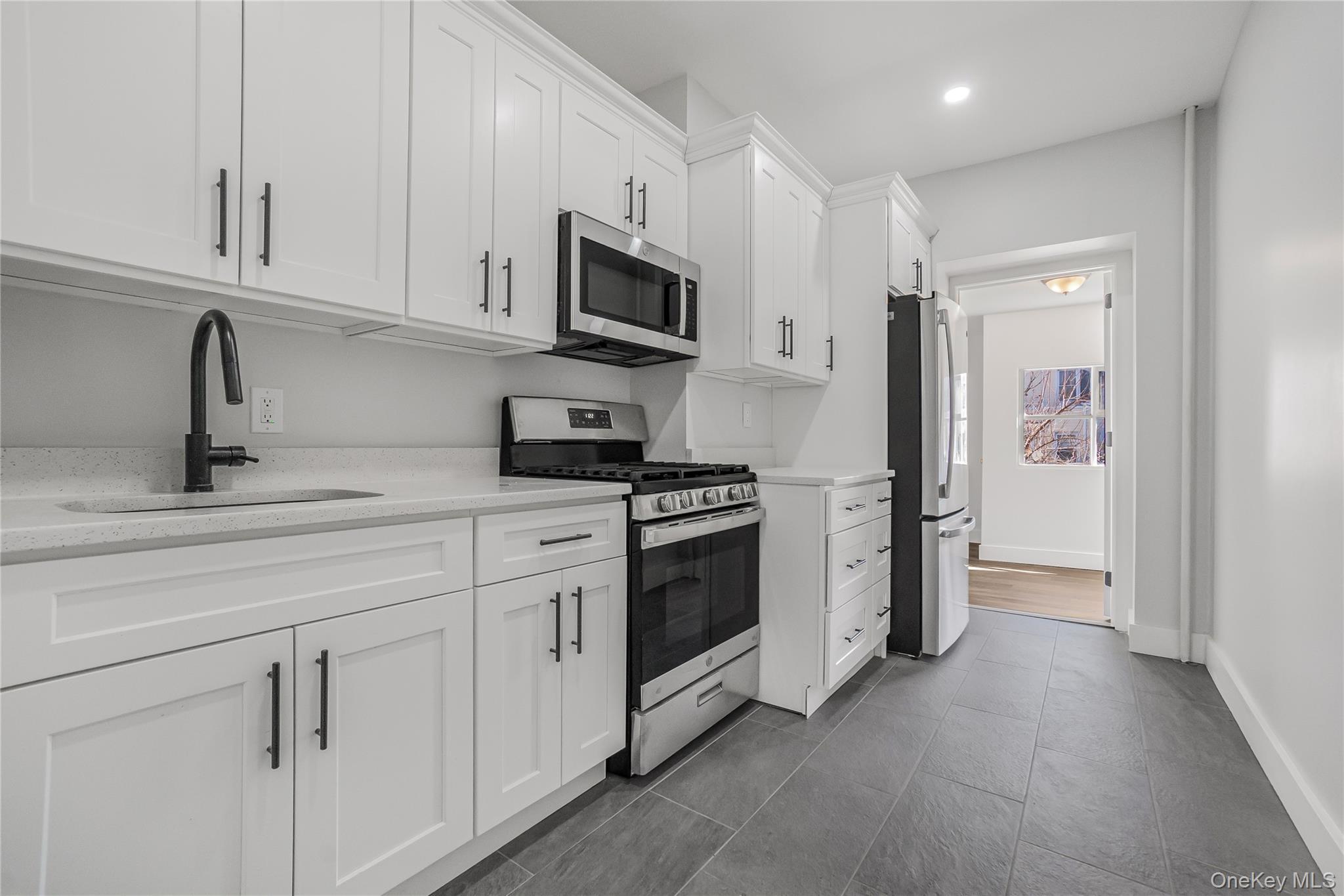 Single Family 77th  Queens, NY 11421, MLS-969957-17