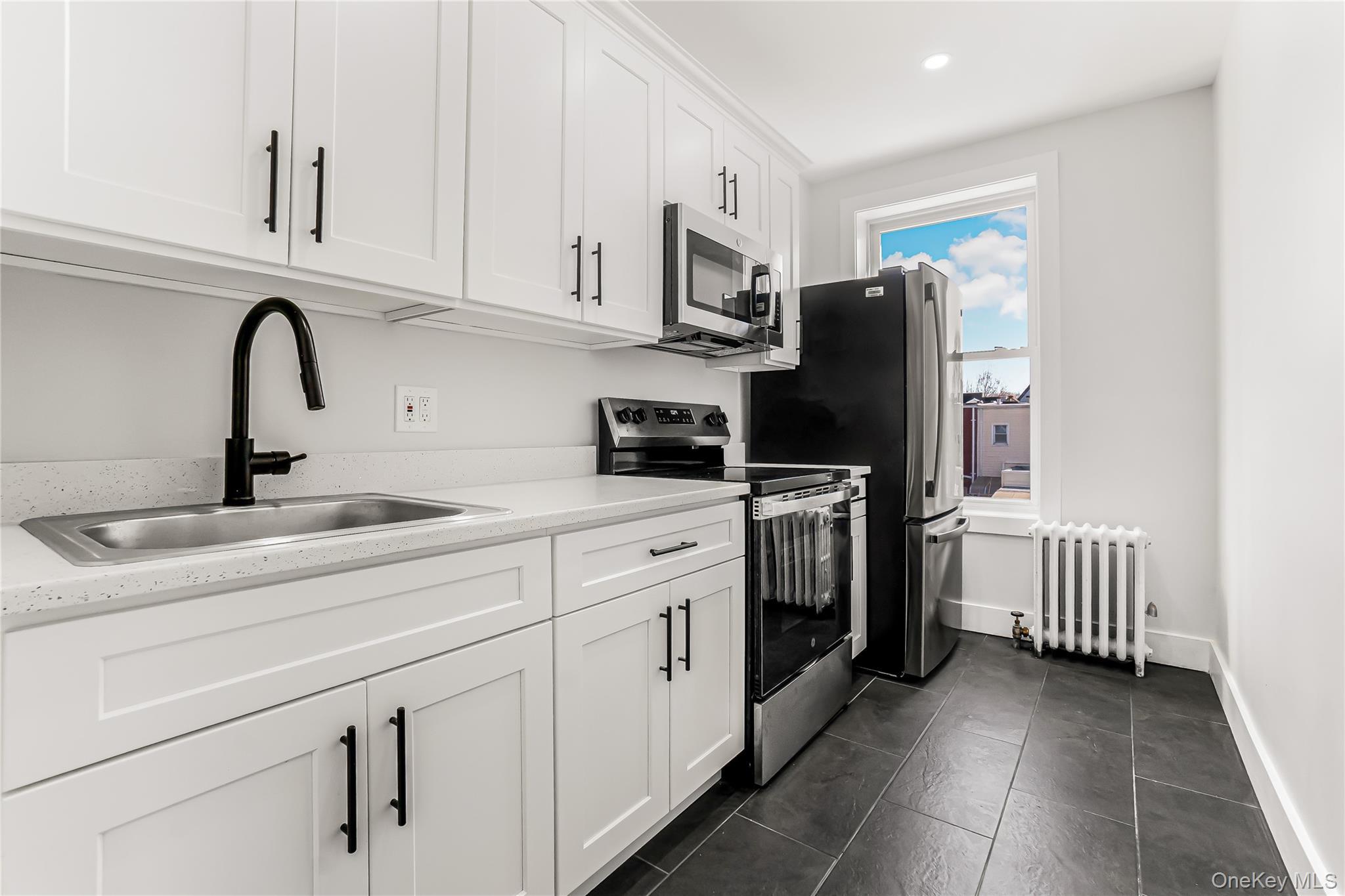 Single Family 77th  Queens, NY 11421, MLS-969957-21