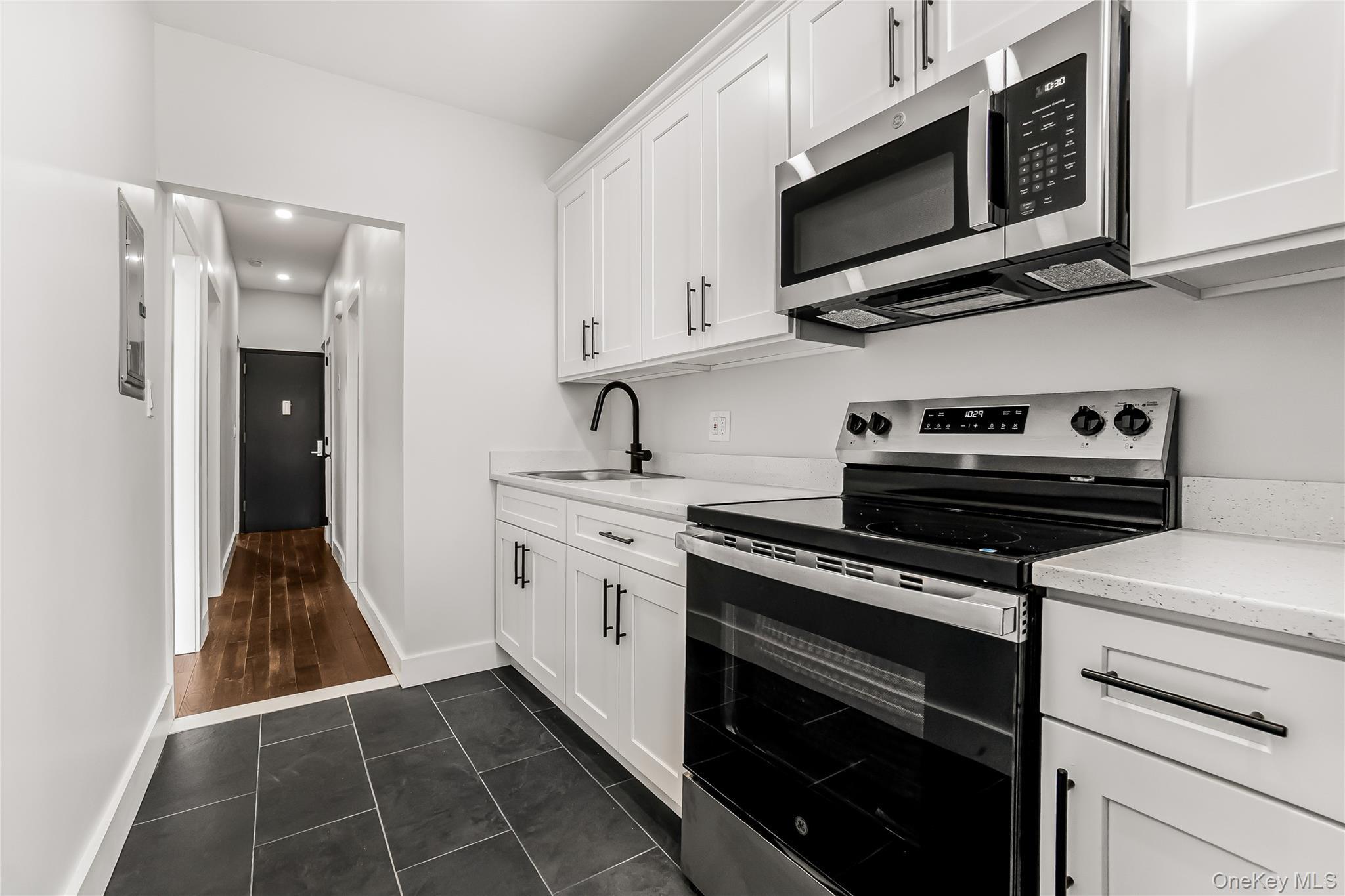 Single Family 77th  Queens, NY 11421, MLS-969957-22