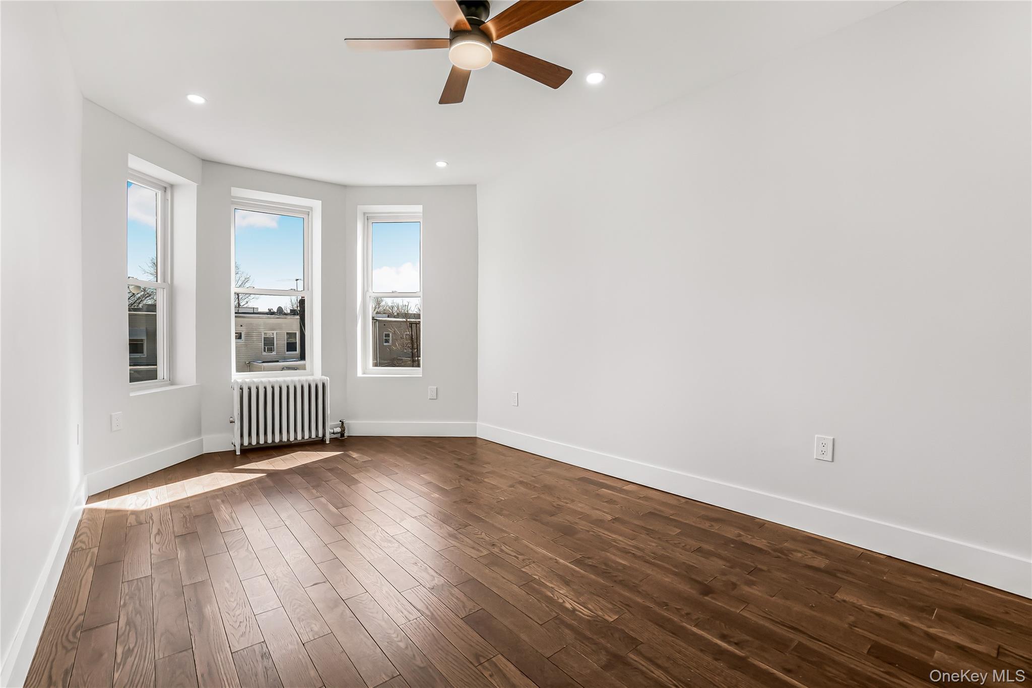 Single Family 77th  Queens, NY 11421, MLS-969957-23