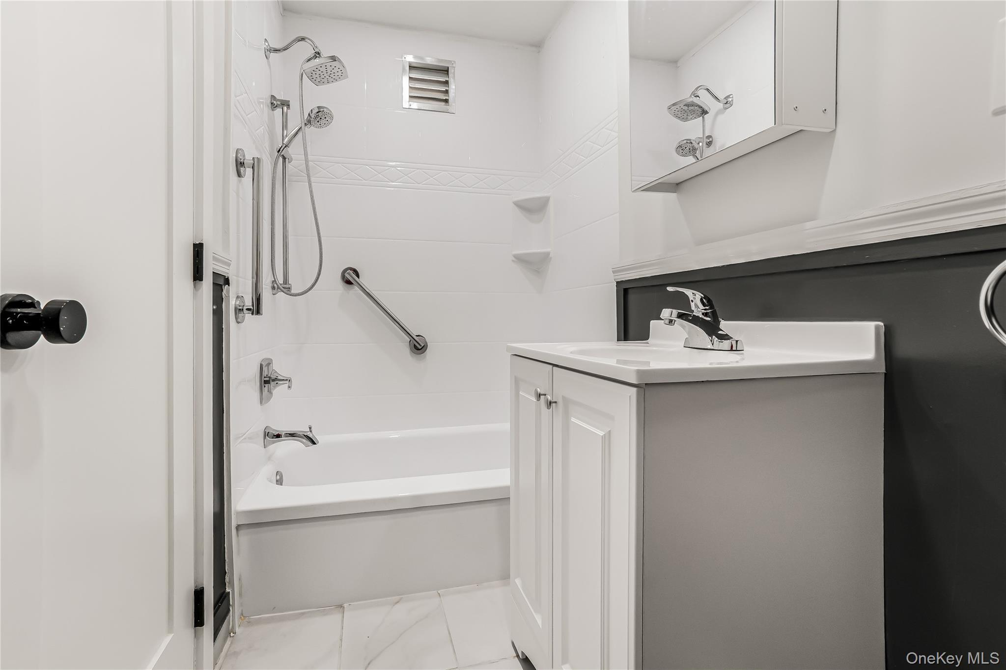 Single Family 77th  Queens, NY 11421, MLS-969957-28