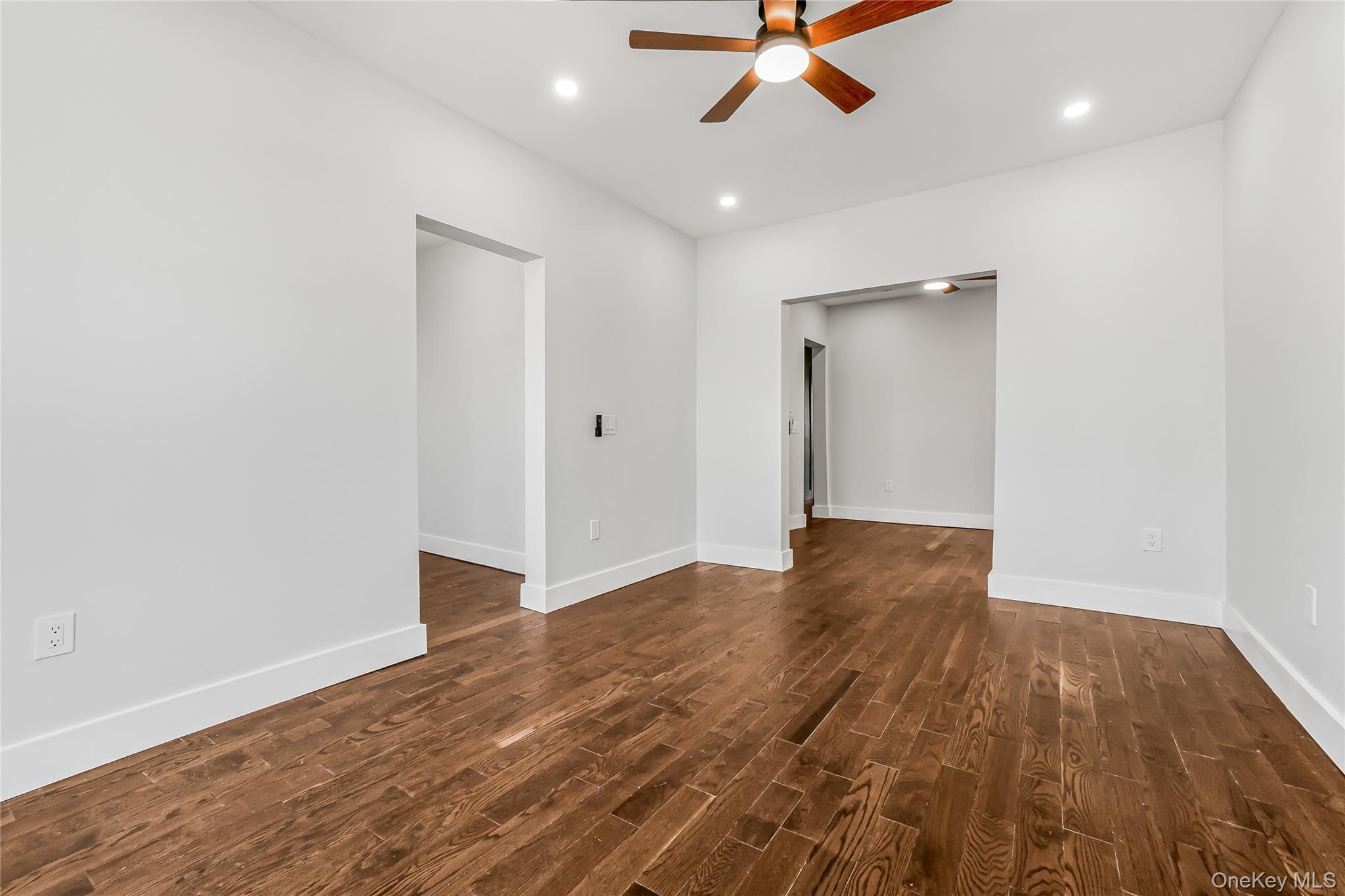 Single Family 77th  Queens, NY 11421, MLS-969957-32