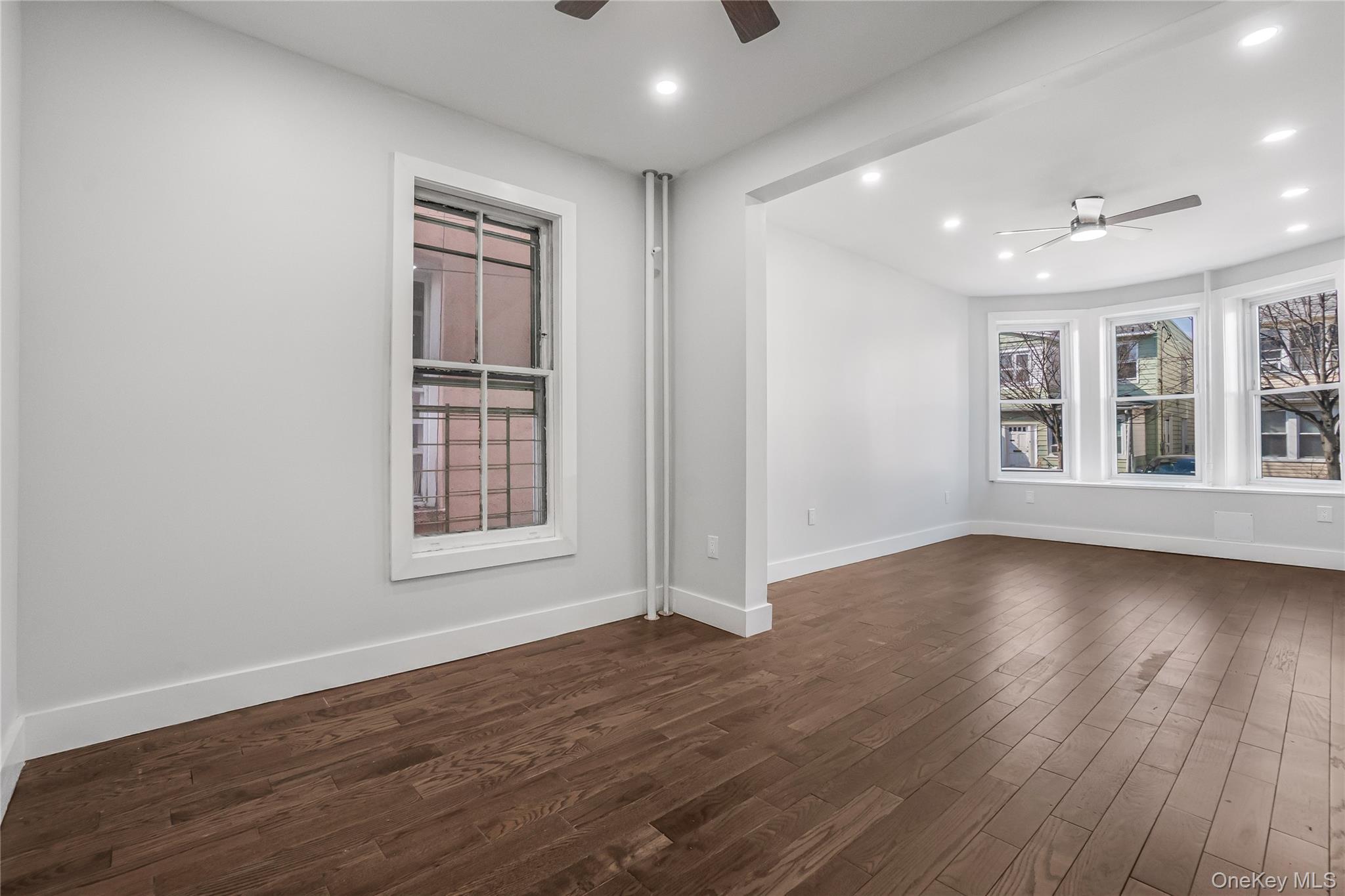 Single Family 77th  Queens, NY 11421, MLS-969957-5