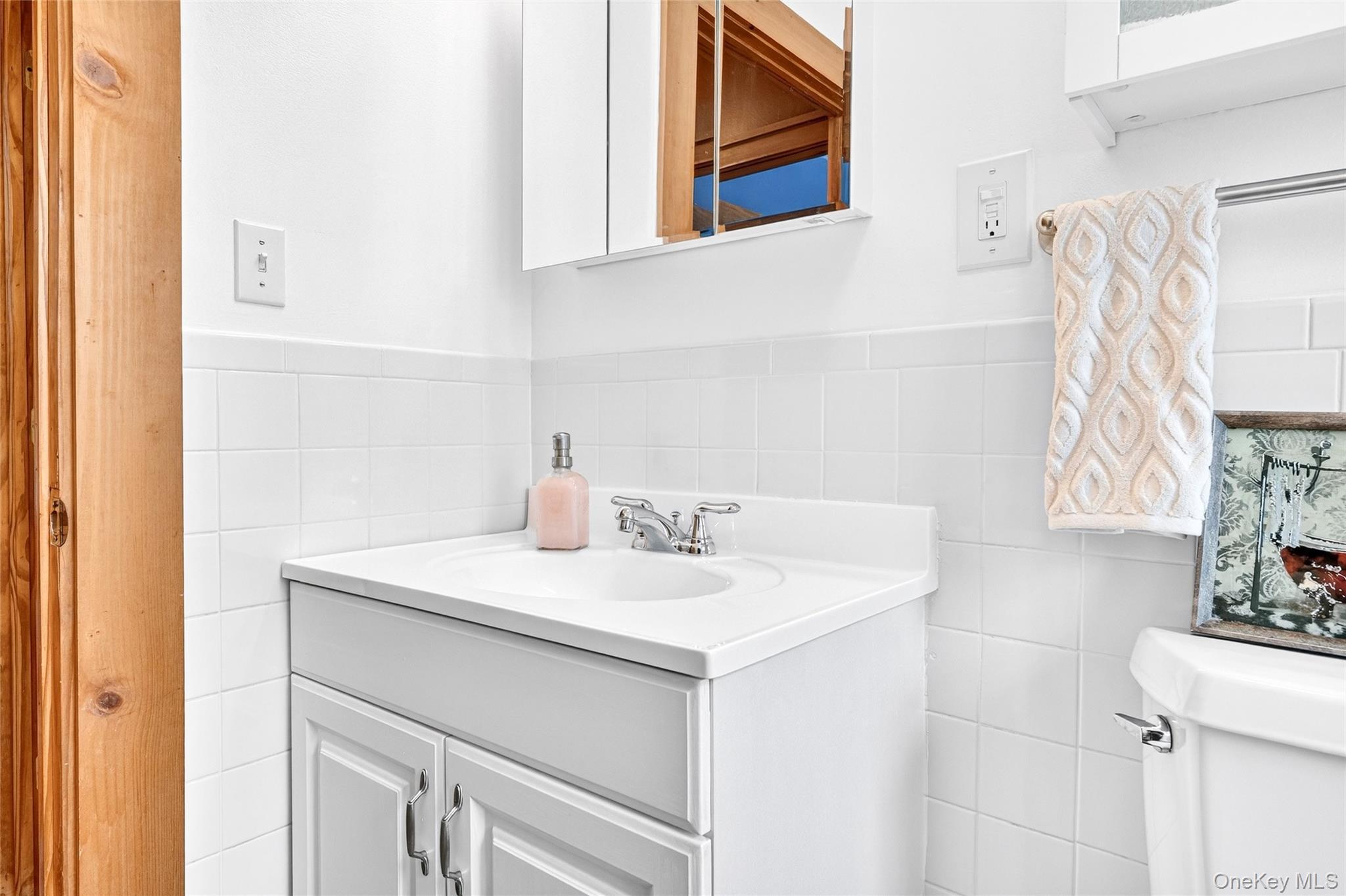 Single Family Palisades  Rockland County, NY 10954, MLS-969970-24