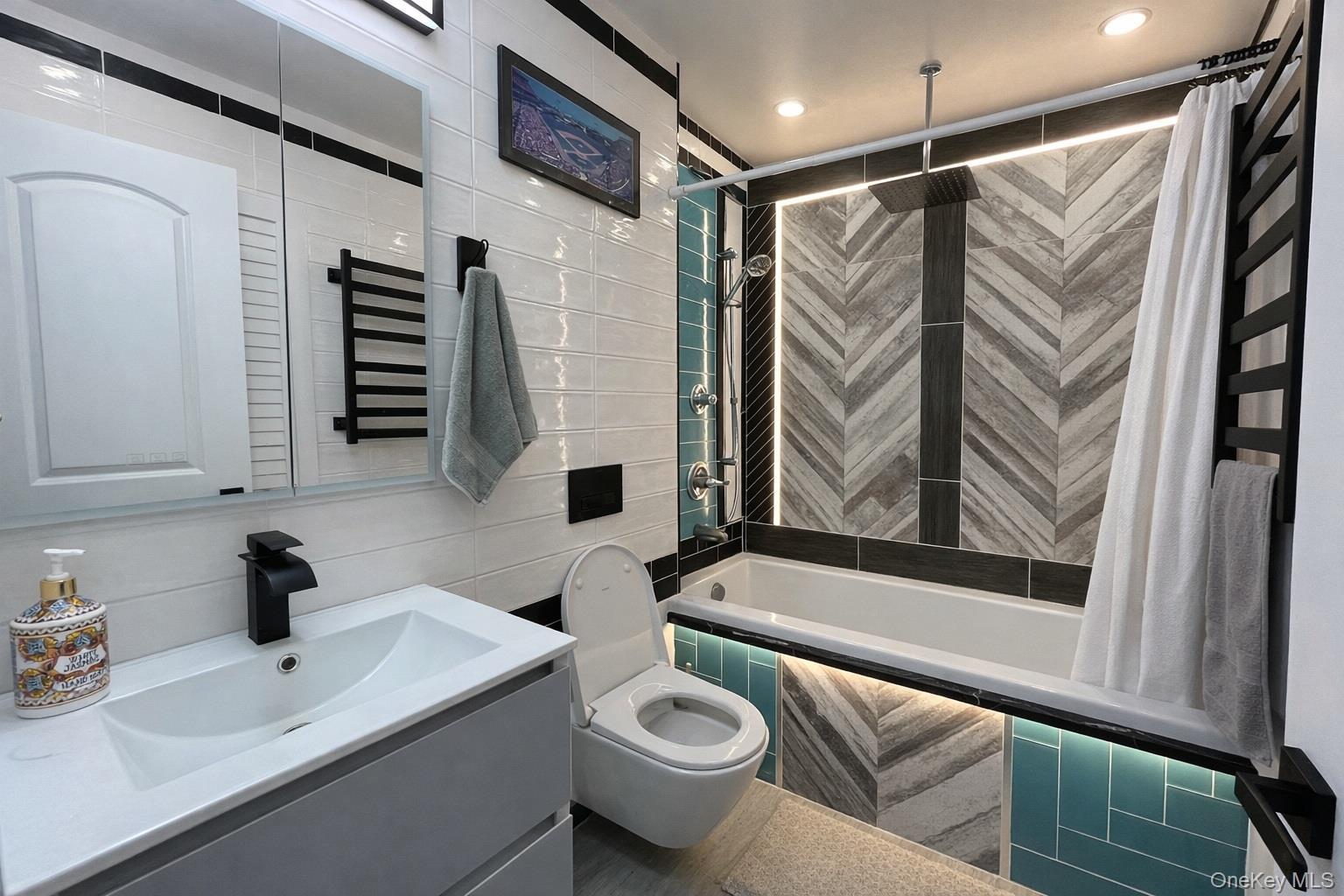 Condo Metropolitan  Queens, NY 11379, MLS-969971-15