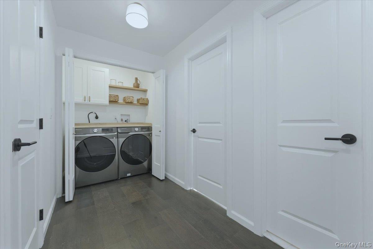 Single Family Lafayette  Suffolk County, NY 11967, MLS-969998-15