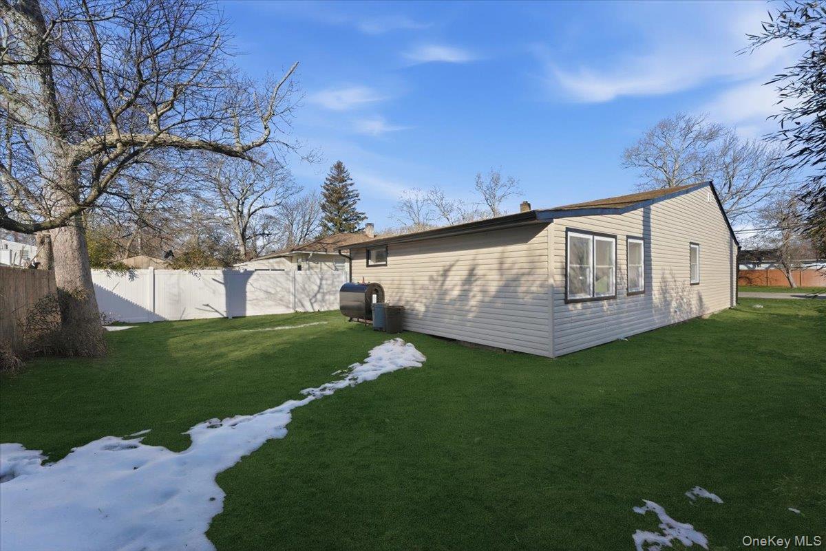 Single Family Lafayette  Suffolk County, NY 11967, MLS-969998-19