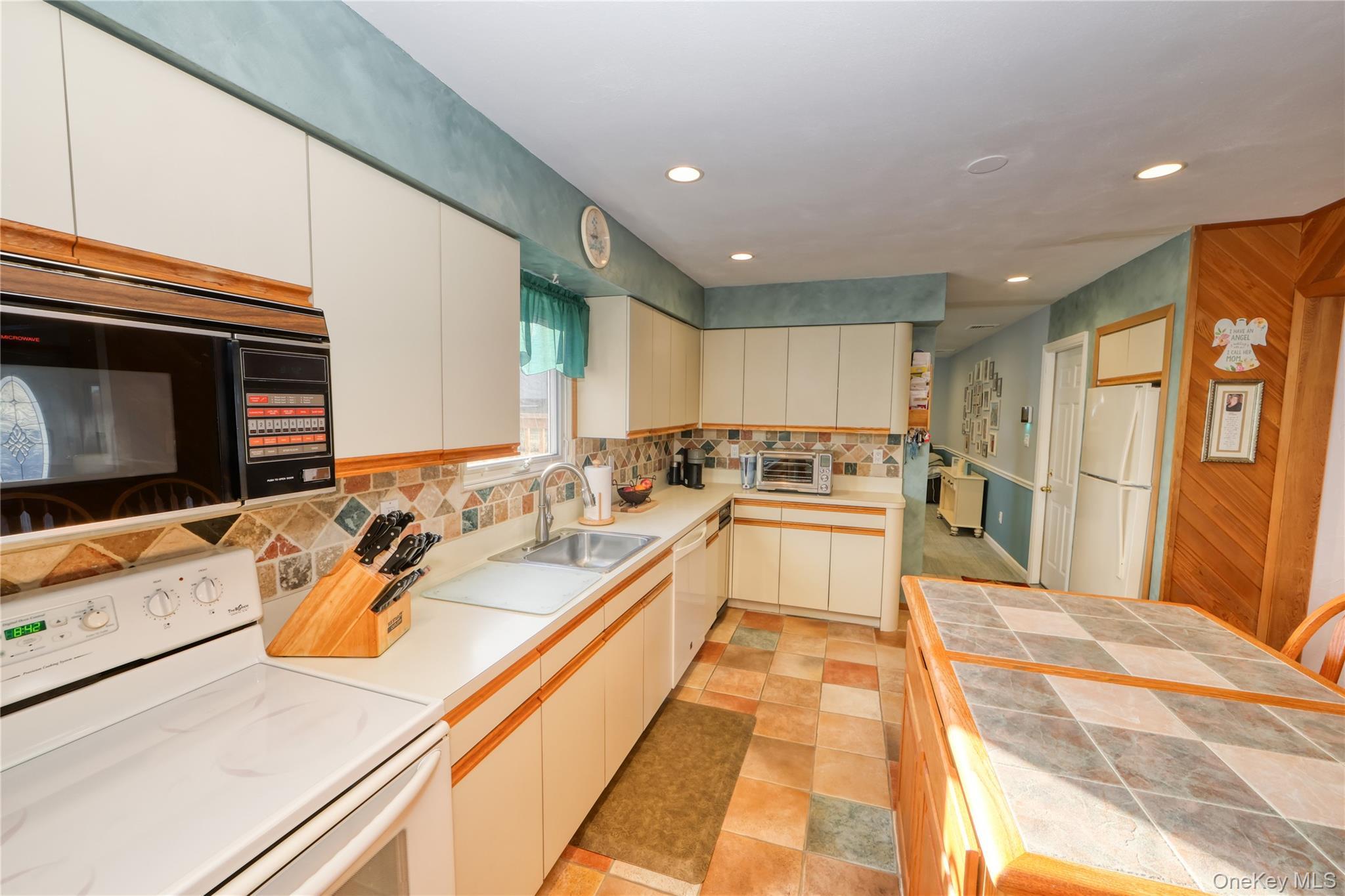 Single Family Whittier  Suffolk County, NY 11951, MLS-970015-5