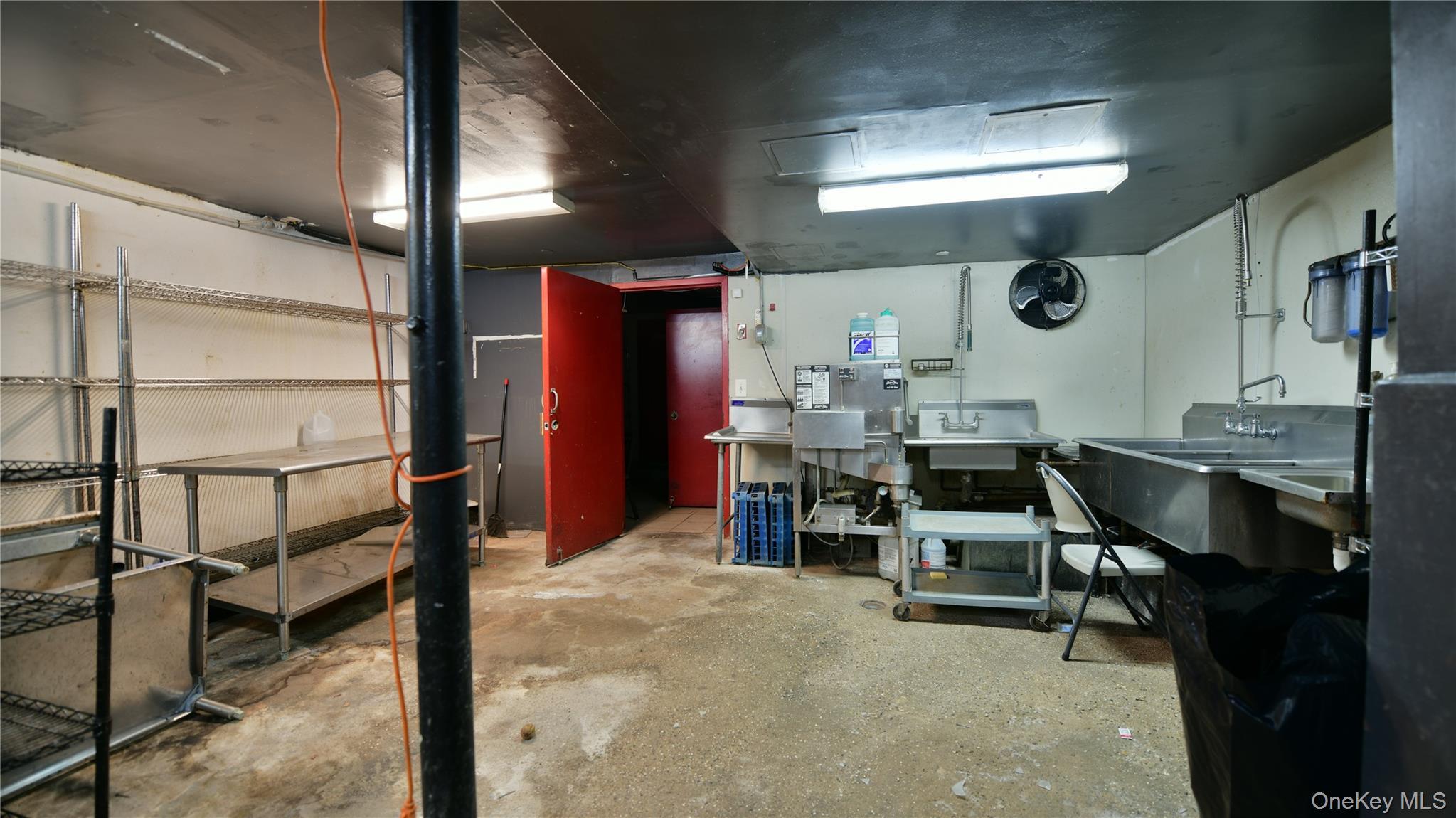 Single Family 71st Queens, NY 11385, MLS-970026-10