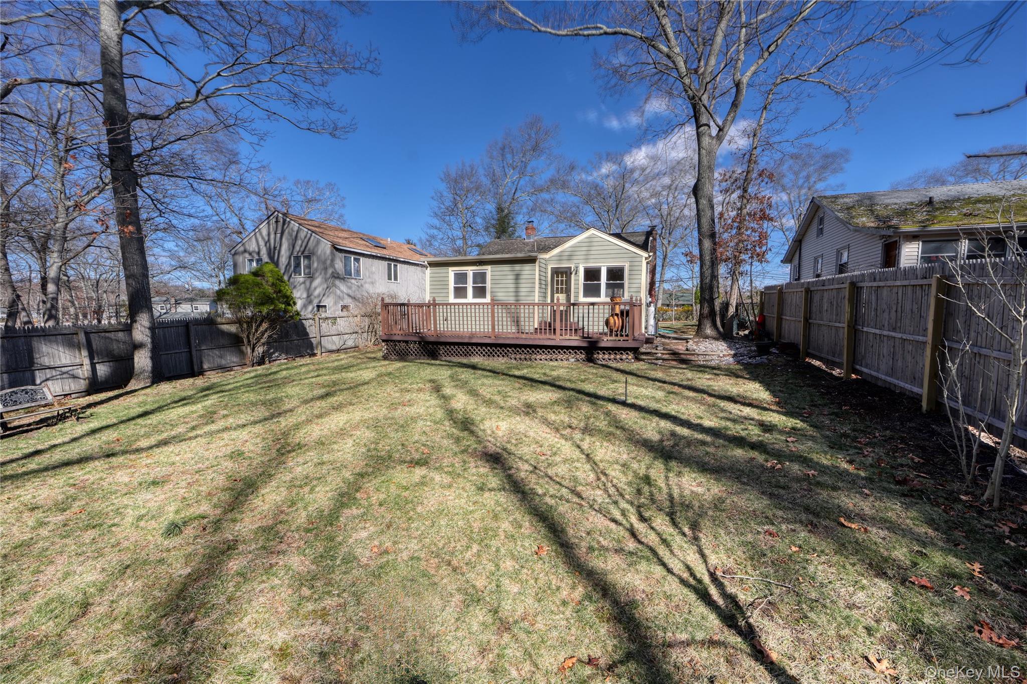 Single Family Lakeside  Suffolk County, NY 11961, MLS-970029-12