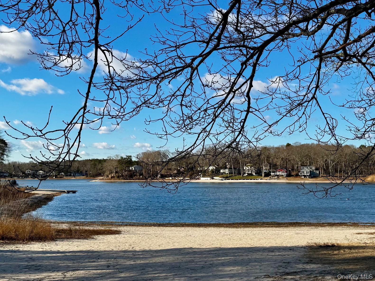 Single Family Lakeside  Suffolk County, NY 11961, MLS-970029-14