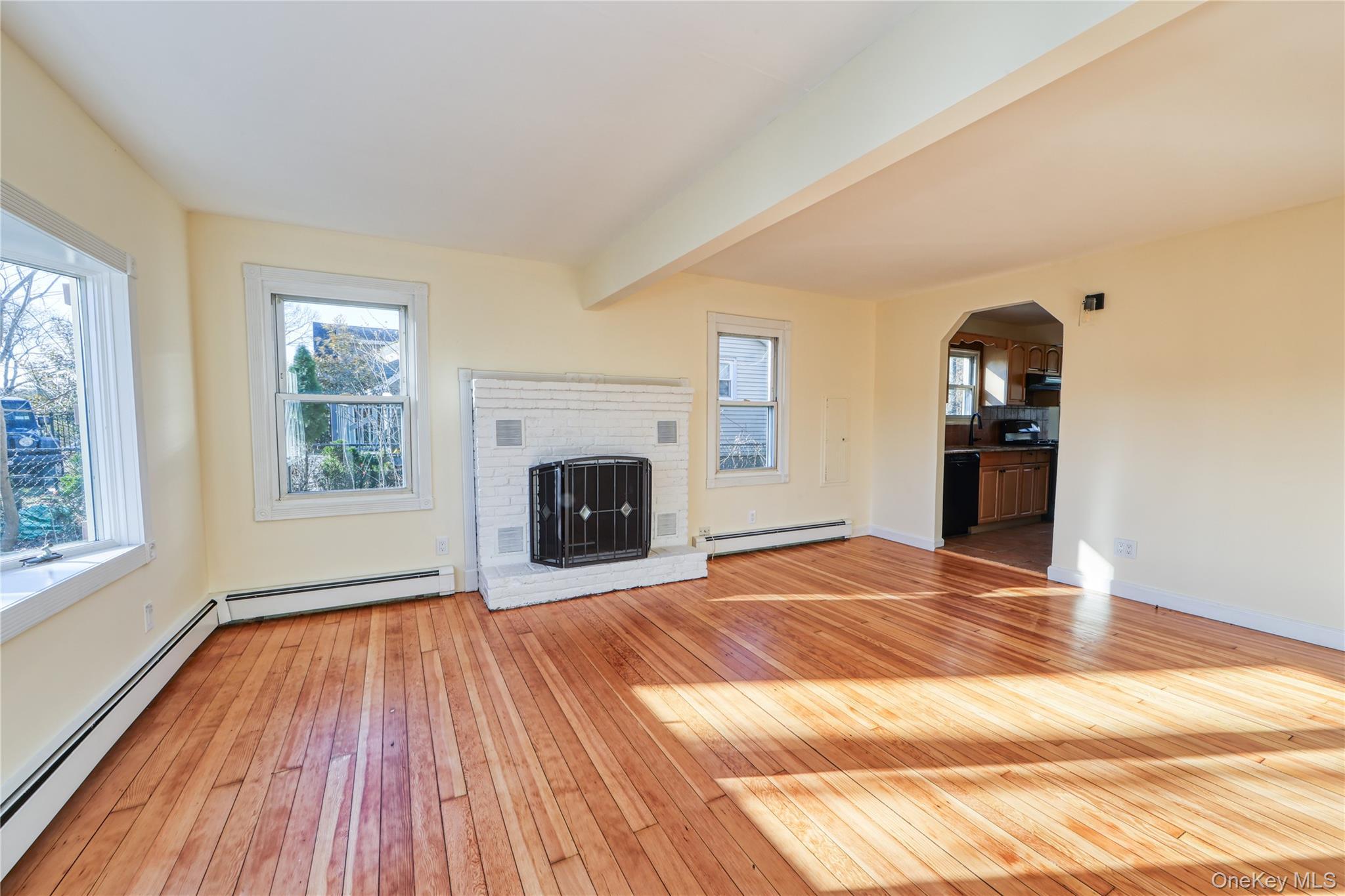 Single Family Lakeside  Suffolk County, NY 11961, MLS-970029-3