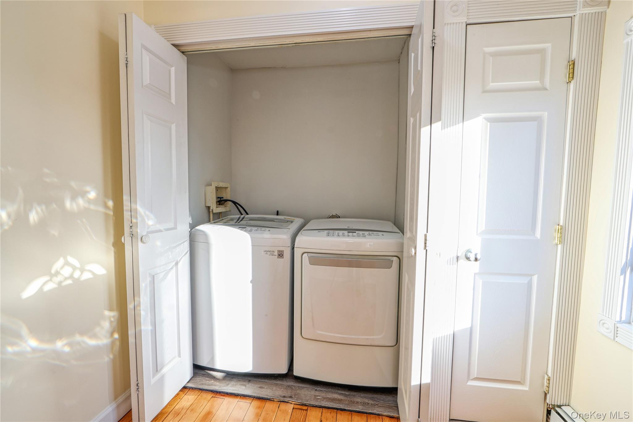 Single Family Lakeside  Suffolk County, NY 11961, MLS-970029-7