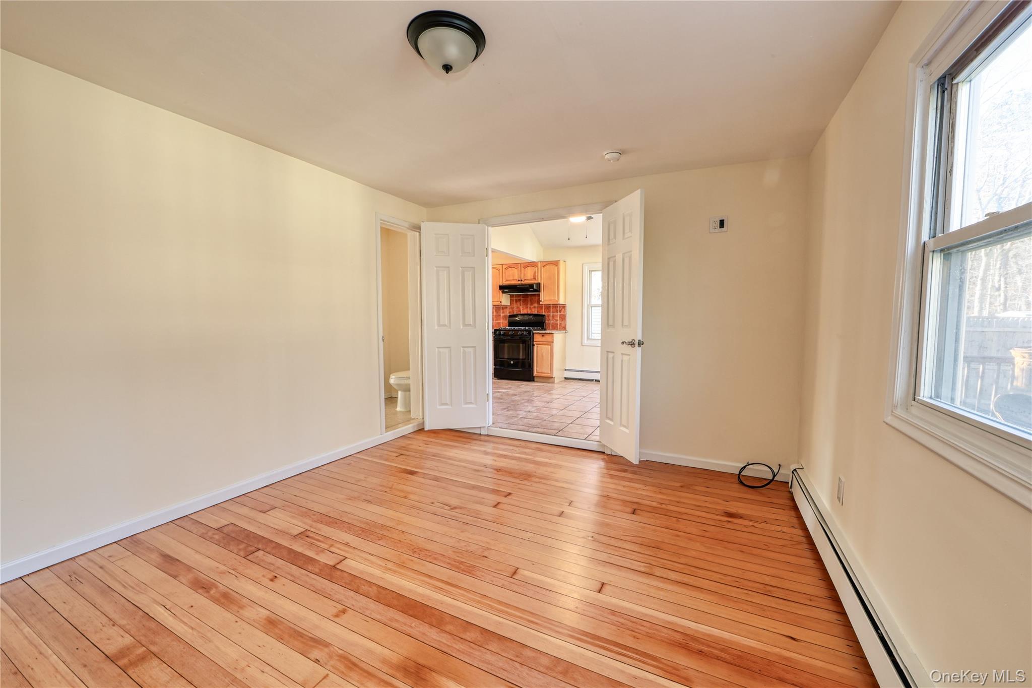 Single Family Lakeside  Suffolk County, NY 11961, MLS-970029-8