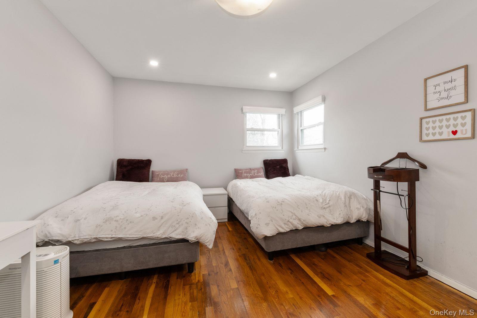 Single Family Barnard Avenue Nassau County, NY 11559, MLS-970032-13
