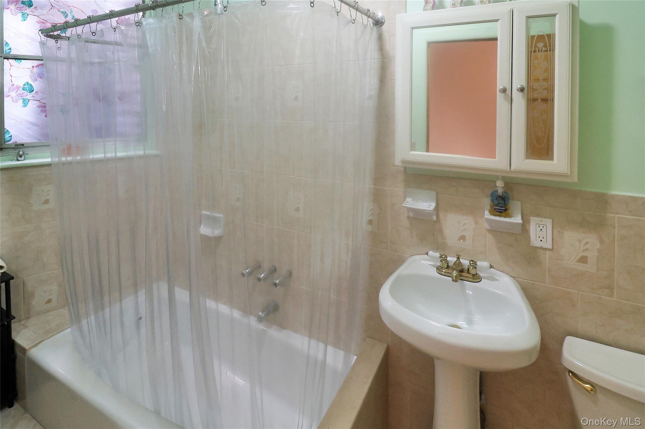 Single Family Anthony  Bronx, NY 10457, MLS-970040-14