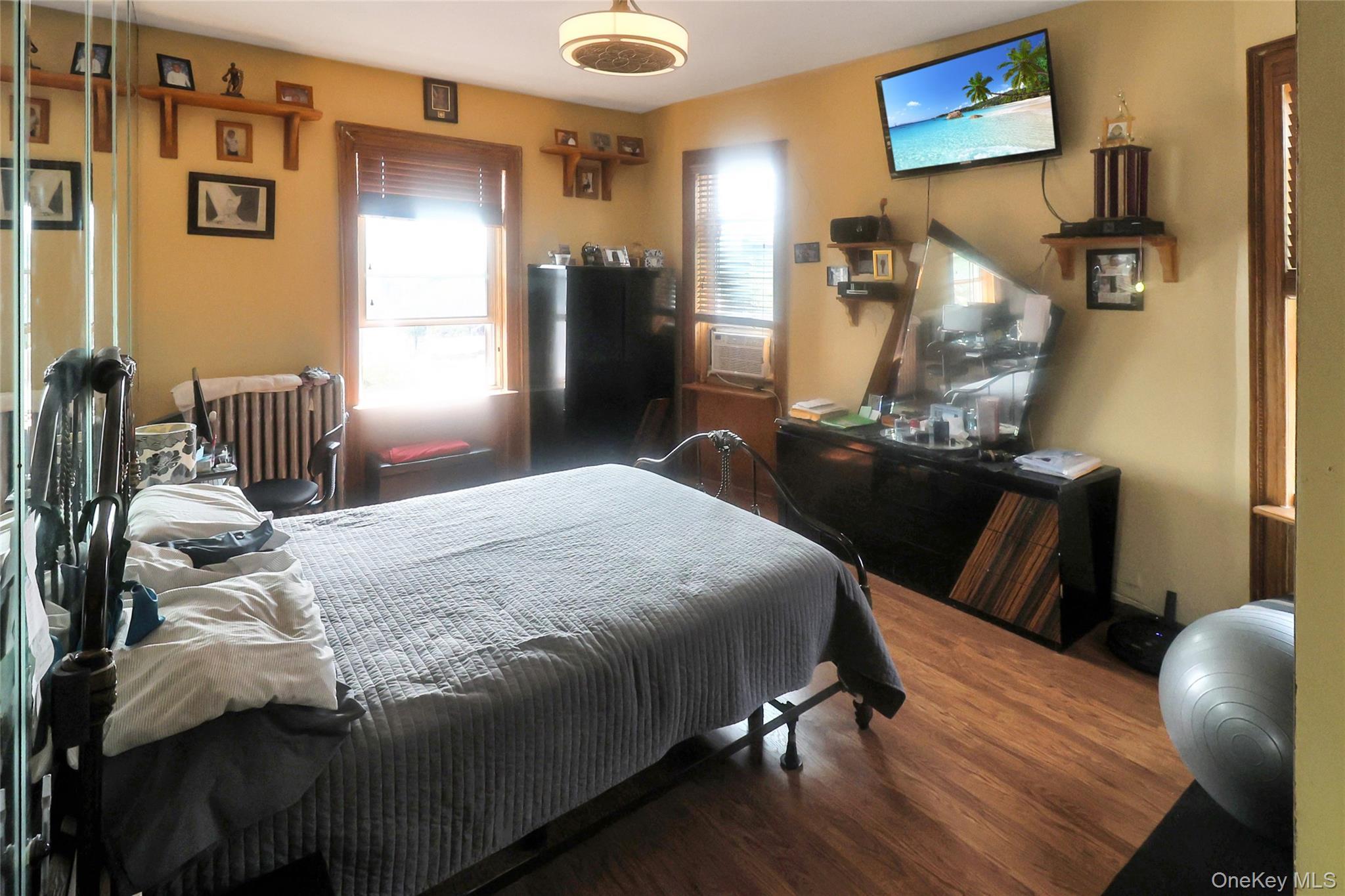 Single Family Anthony  Bronx, NY 10457, MLS-970040-22