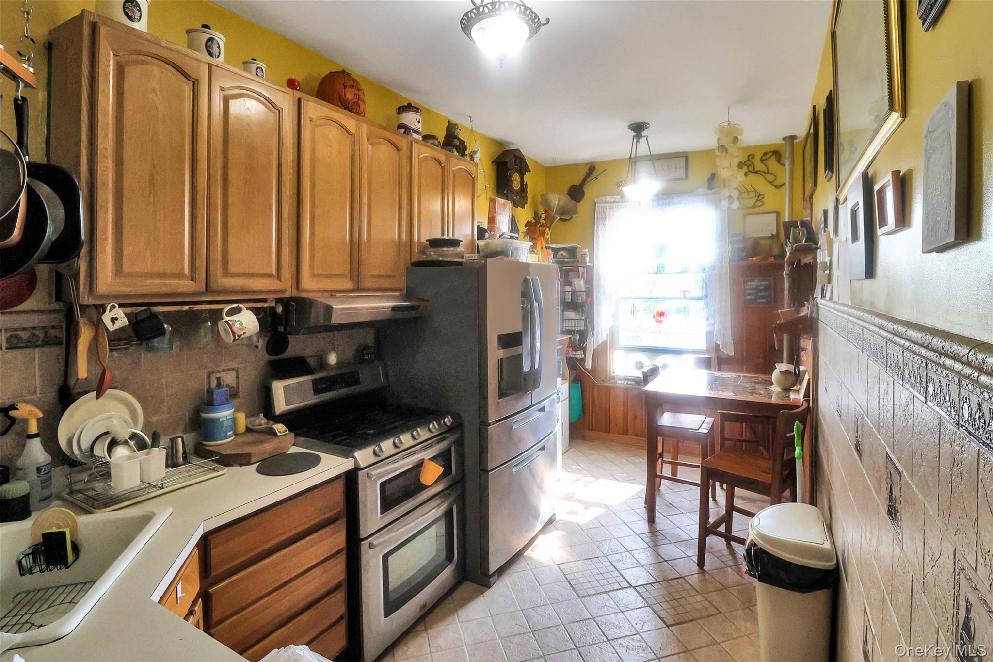 Single Family Anthony  Bronx, NY 10457, MLS-970040-25