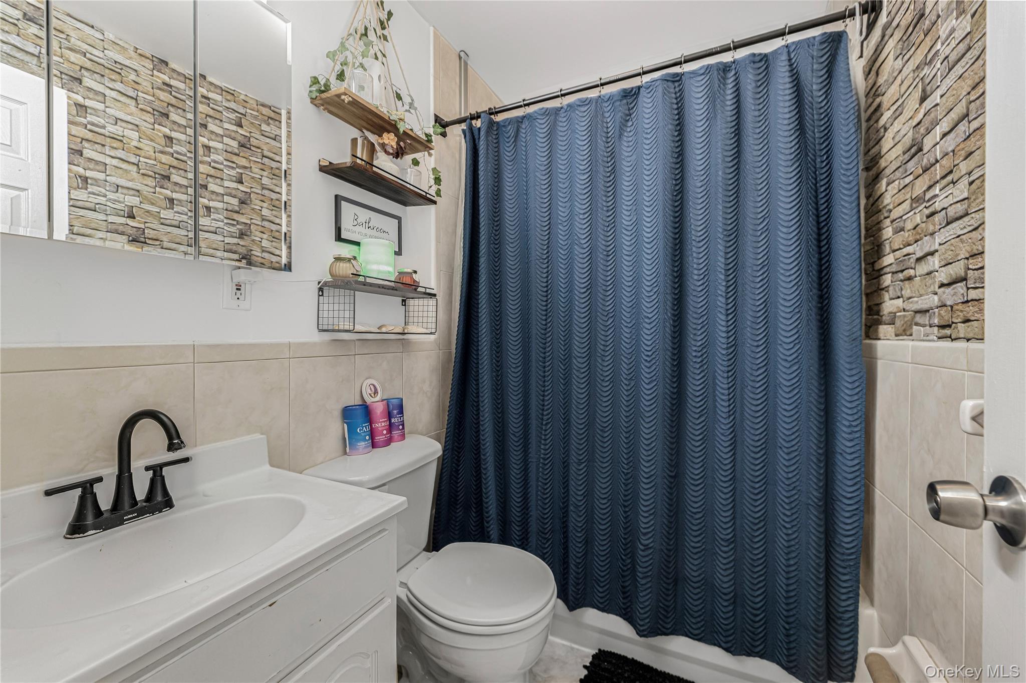 Single Family Prentiss  Bronx, NY 10465, MLS-970057-19