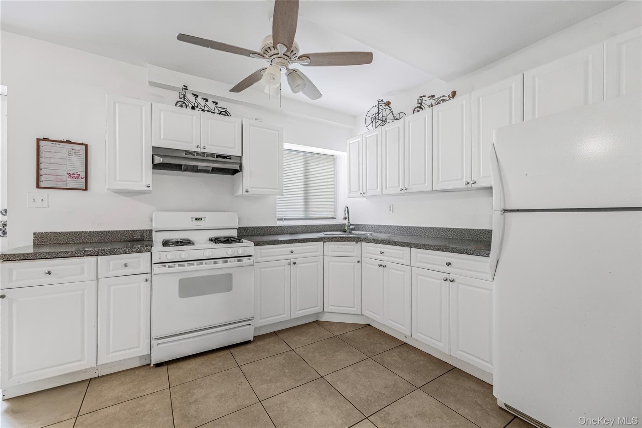 Single Family Prentiss  Bronx, NY 10465, MLS-970057-24