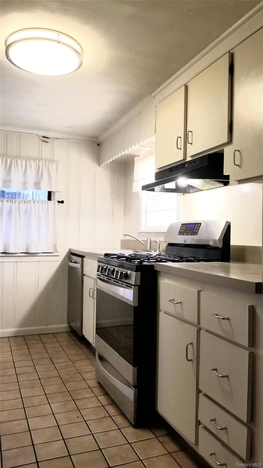 Single Family Rodman  Rockland County, NY 10977, MLS-970074-6