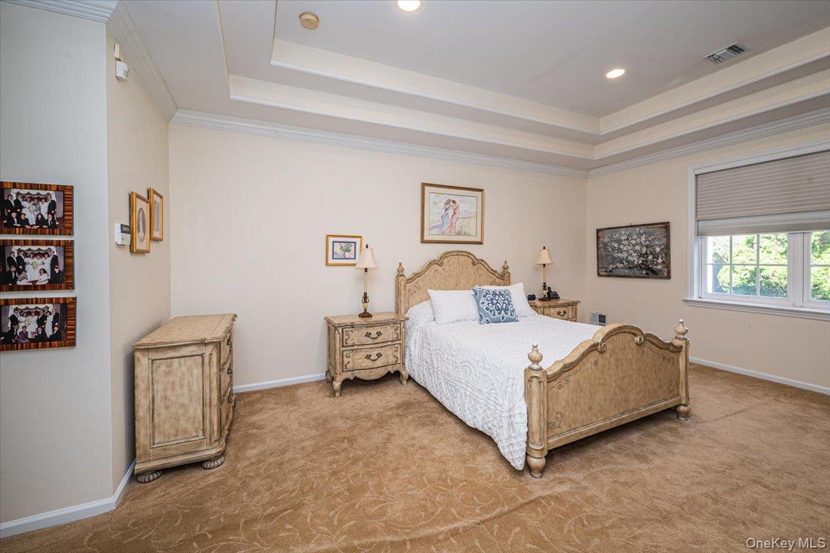 Condo Florencia  Suffolk County, NY 11747, MLS-970078-19