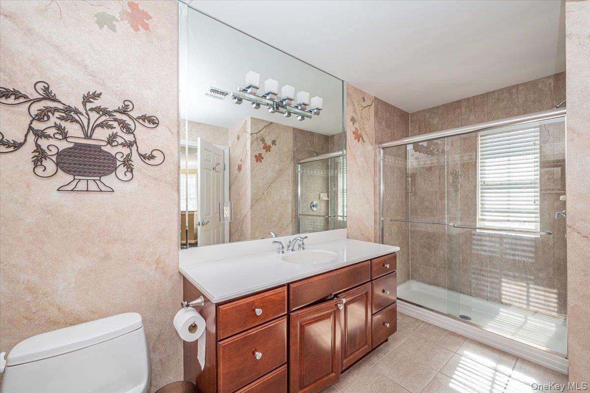 Condo Florencia  Suffolk County, NY 11747, MLS-970078-29