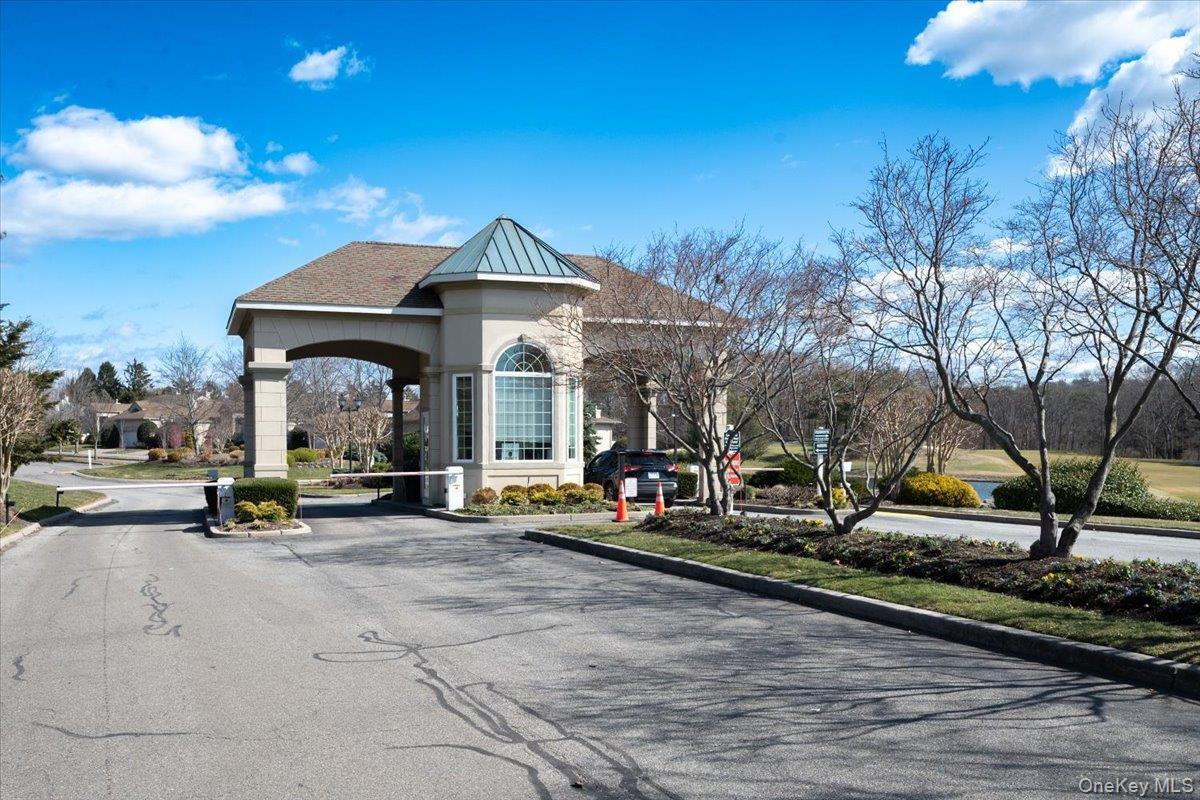 Condo Florencia  Suffolk County, NY 11747, MLS-970078-37